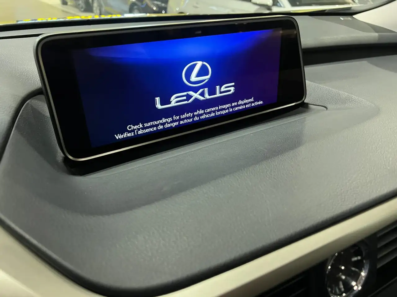 Lexus RX fotografie Lexus RX
