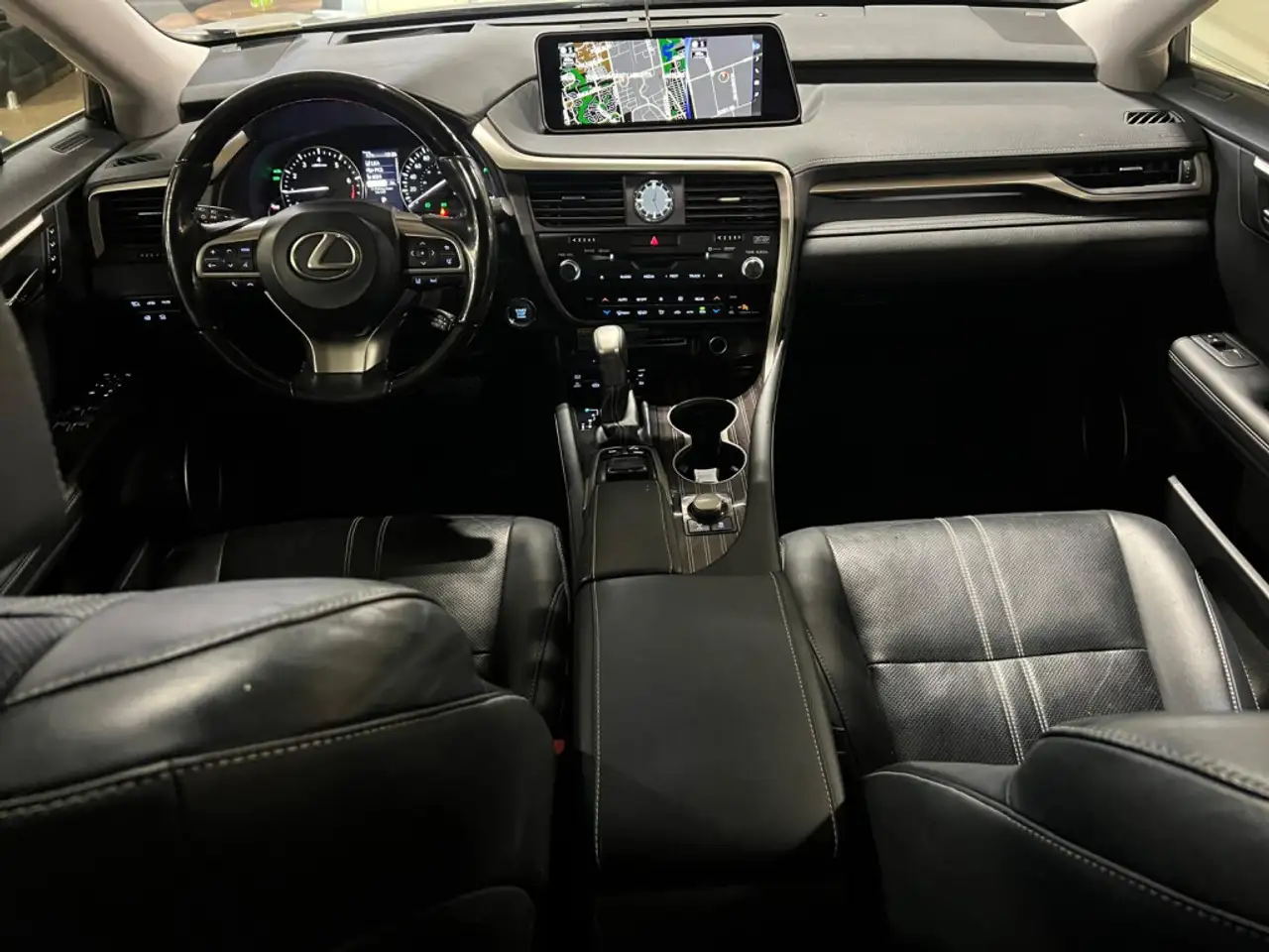 Lexus RX fotografie Lexus RX