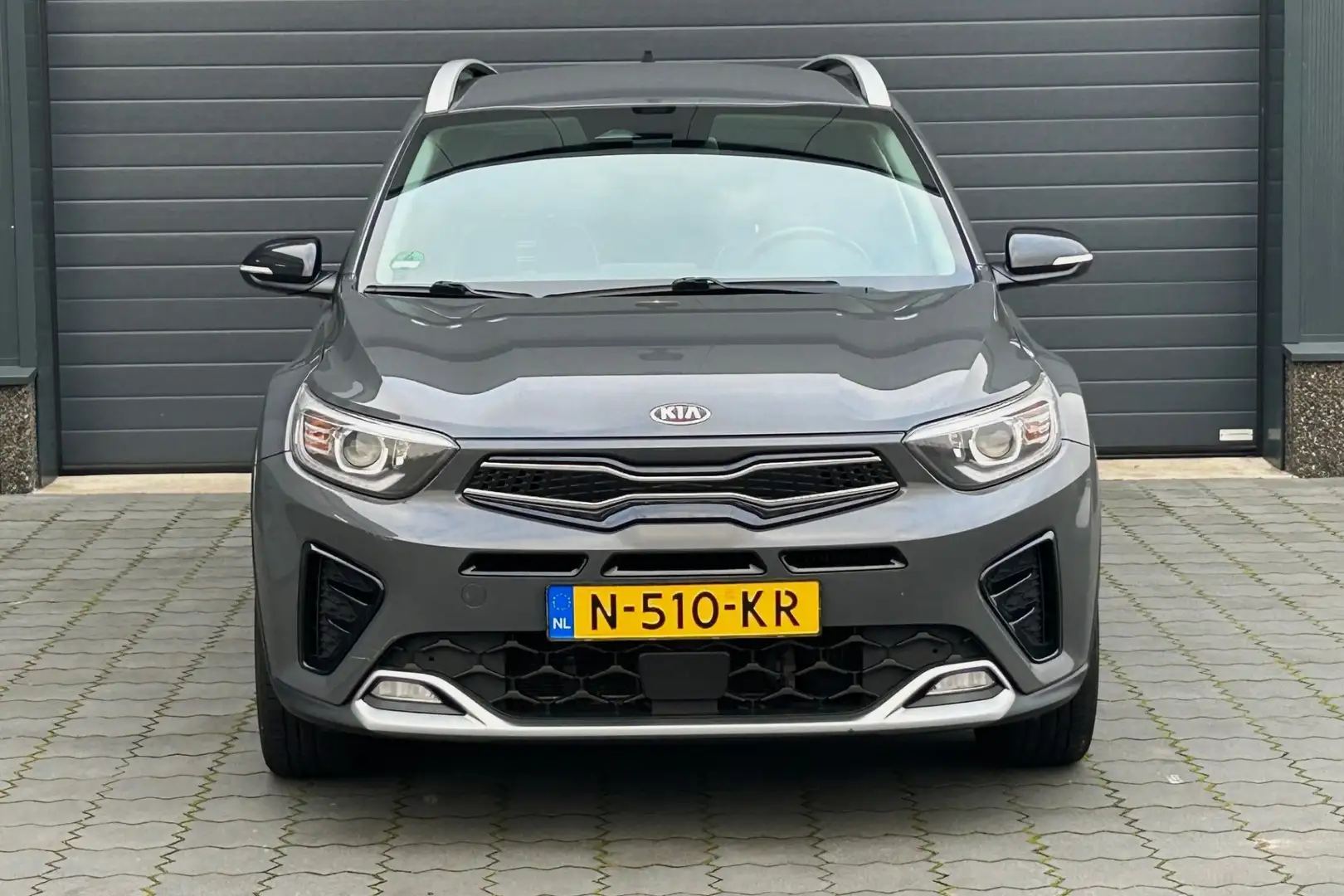 Kia Stonic 1.0 T-GDi MHEV GT-Line ACC WINTER PAKKET 1e eig.! Grijs - 2