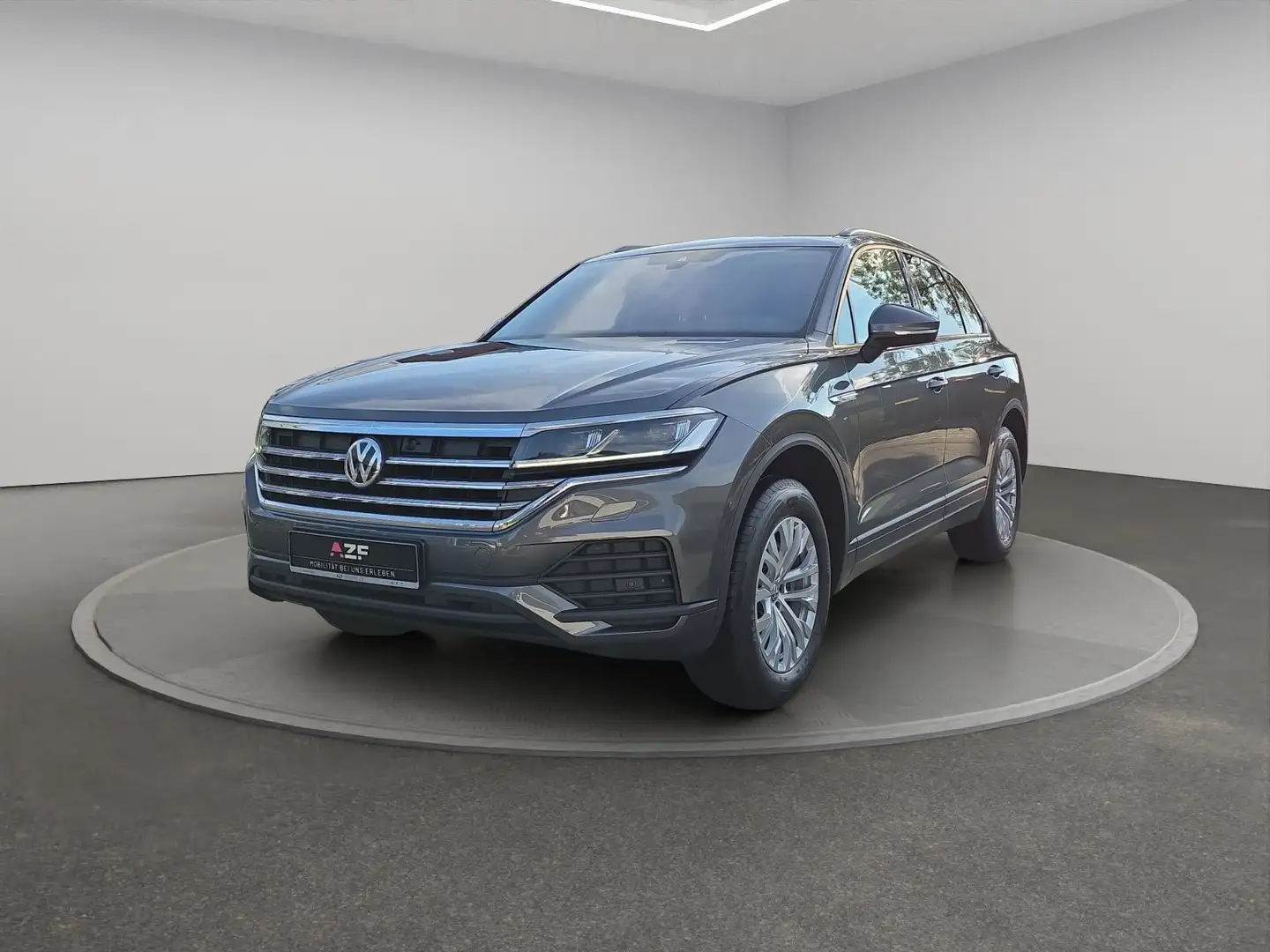 Volkswagen Touareg 3.0 TDI 4MOTION Tiptronic NAVI+ACC+LED+E Grau - 2