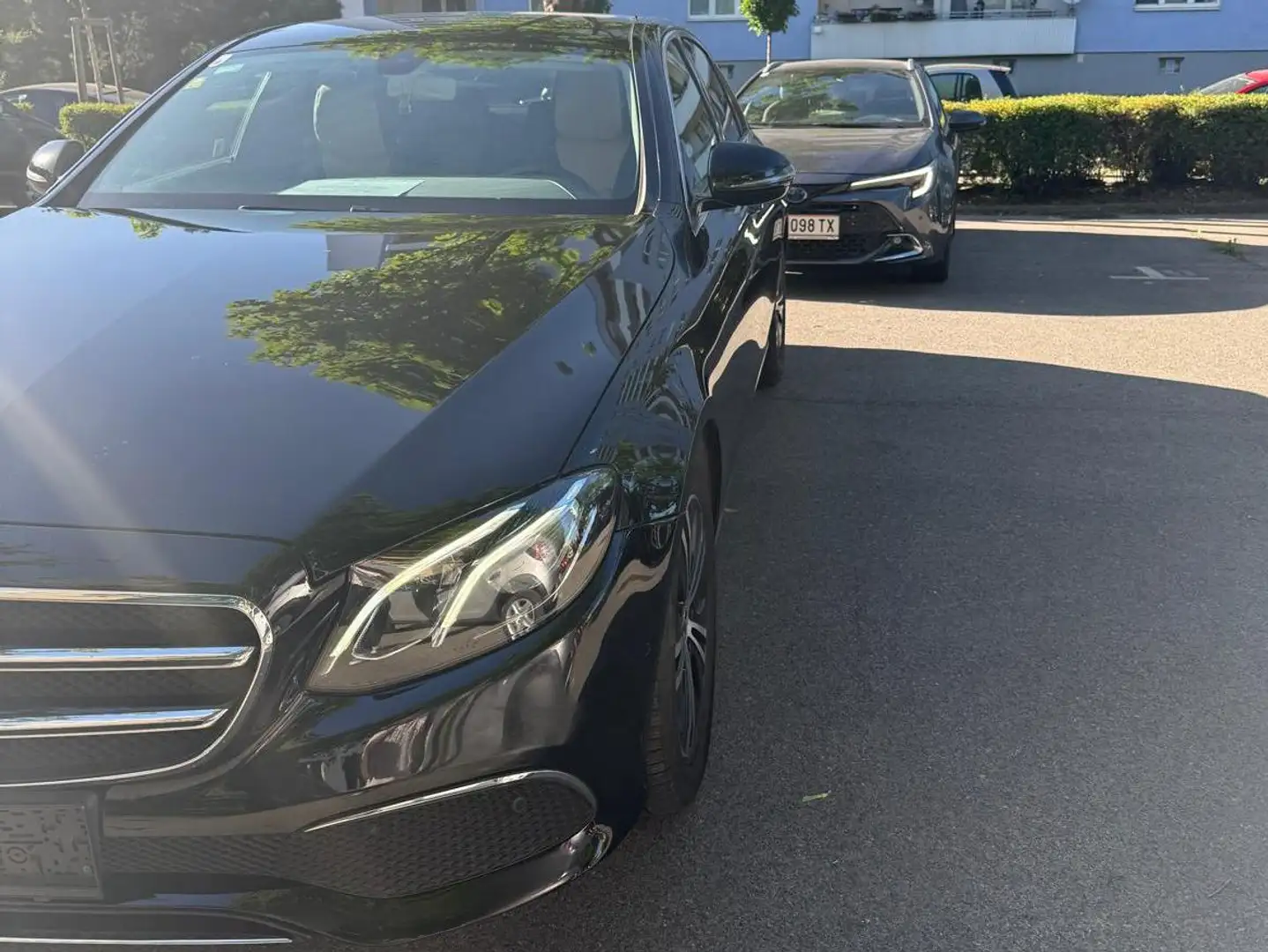 Mercedes-Benz E 200 E 200 d Austria Edition Aut. Austria Edition Schwarz - 1