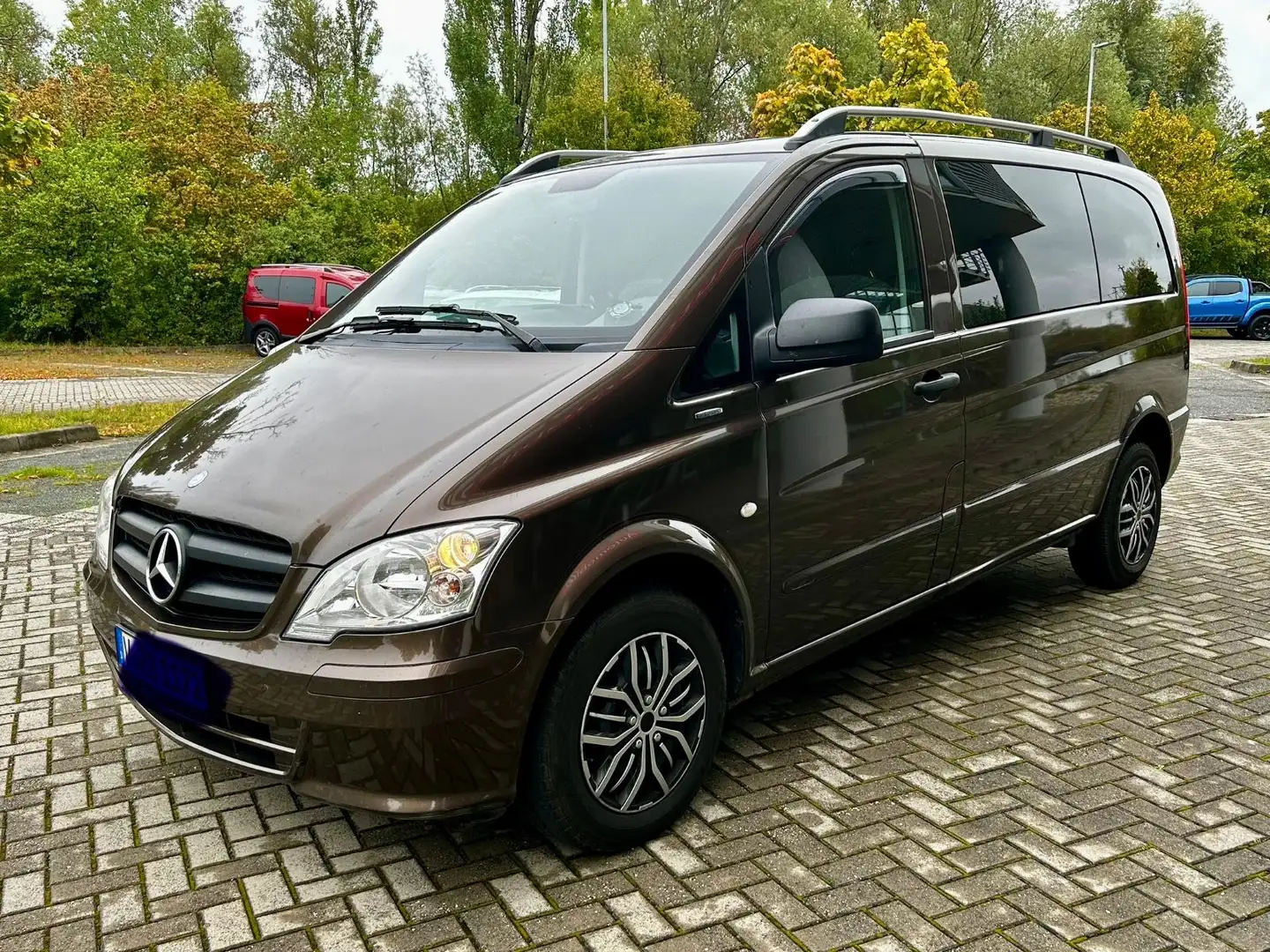 Mercedes-Benz Vito Kombi 116 CDI kompakt AHK+Sitzhz Braun - 1