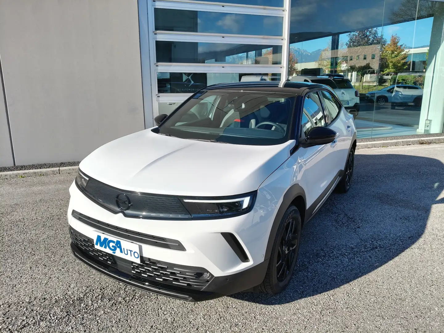 Opel Mokka Mokka electric GS Line 136cv Blanc - 1