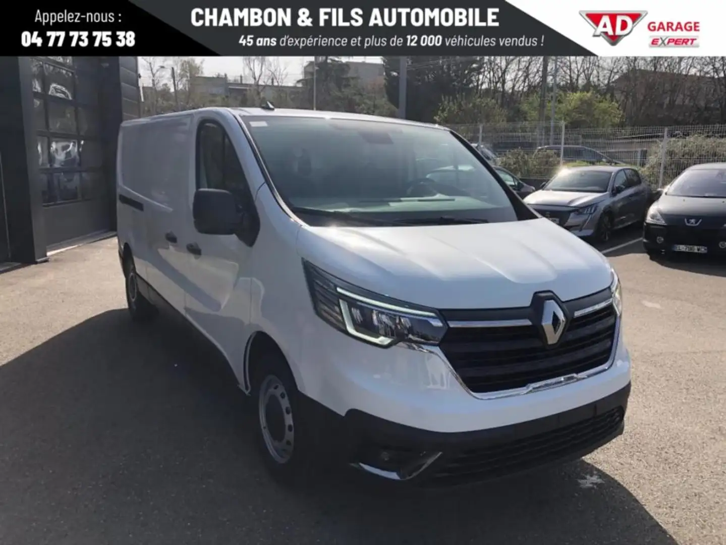 Renault Trafic FOURGON FGN L2H1 3000 KG BLUE DCI 130 GRAND CONFOR Blanc - 1