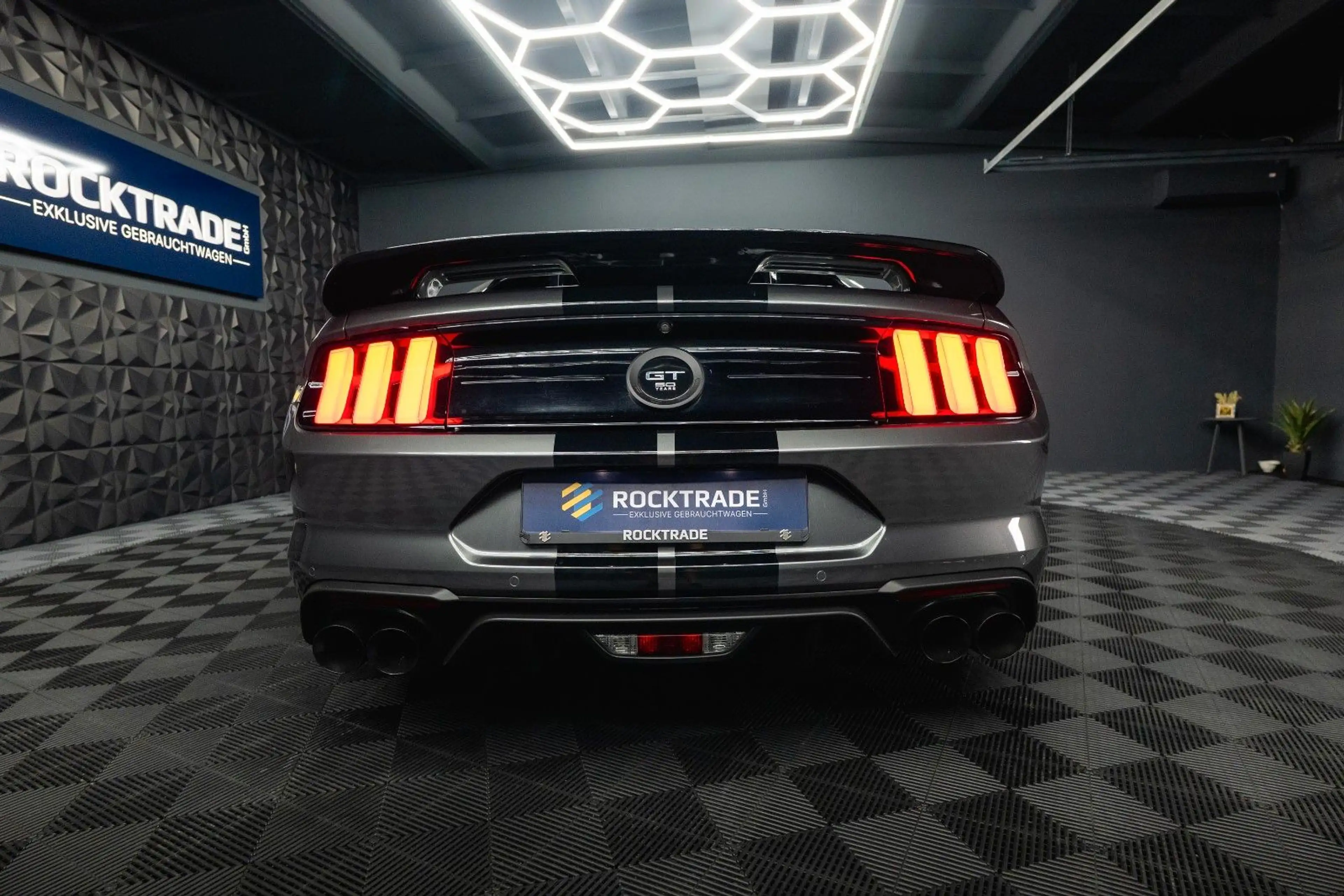 Ford Mustang Shelby GT 500 5.0 V8 Performance 6-Gang — photo 13