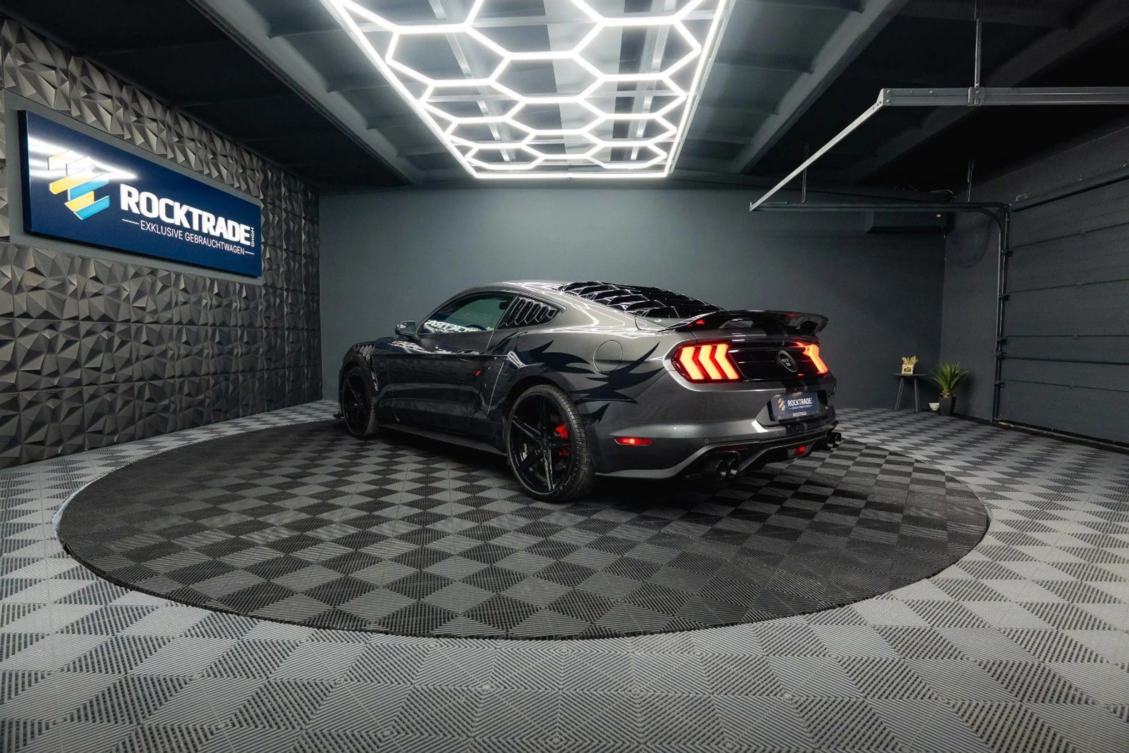 Ford Mustang Shelby GT 500 5.0 V8 Performance 6-Gang — photo 14