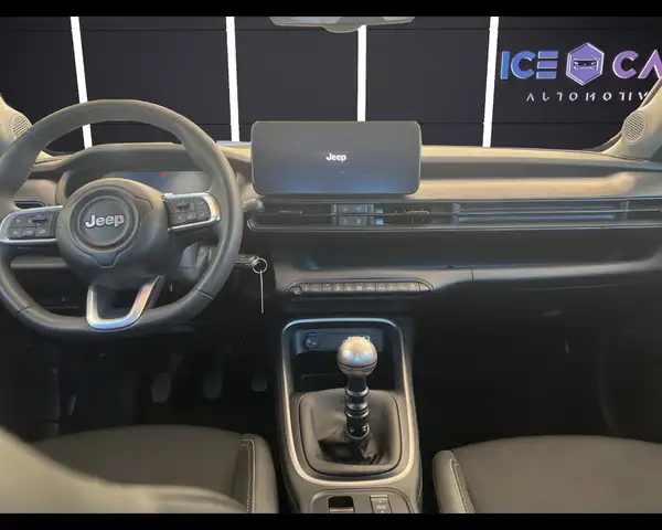 Jeep Avenger view 10