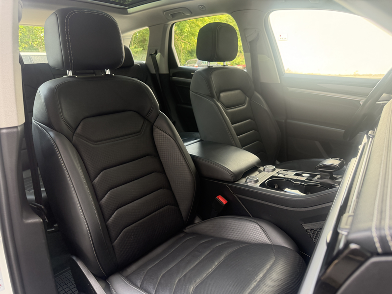 Volkswagen Touareg Elegance LED ACC Virtual Pano Belüftung — photo 29