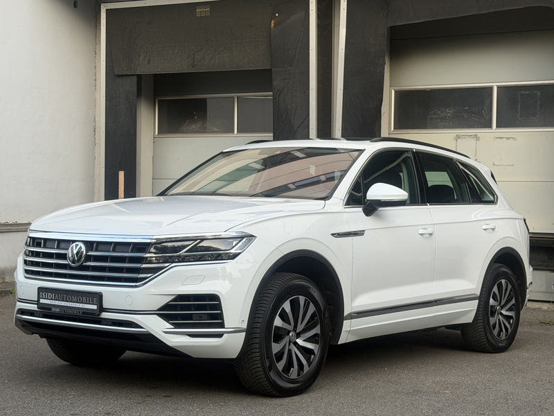 Volkswagen Touareg Elegance LED ACC Virtual Pano Belüftung — photo 2