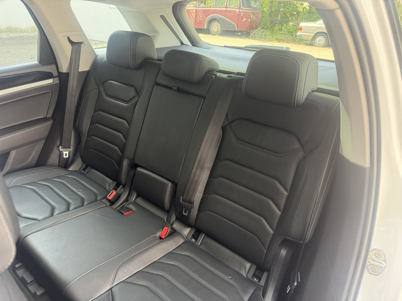 Volkswagen Touareg Elegance LED ACC Virtual Pano Belüftung — photo 17