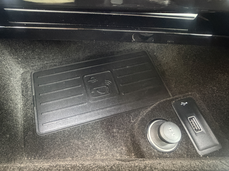 Volkswagen Touareg Elegance LED ACC Virtual Pano Belüftung — photo 36