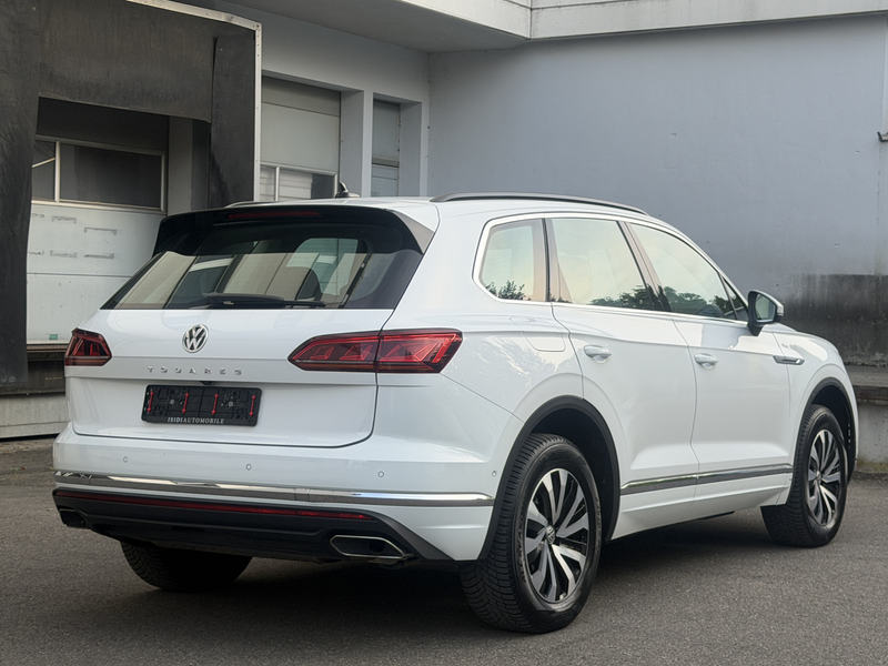 Volkswagen Touareg Elegance LED ACC Virtual Pano Belüftung — photo 6