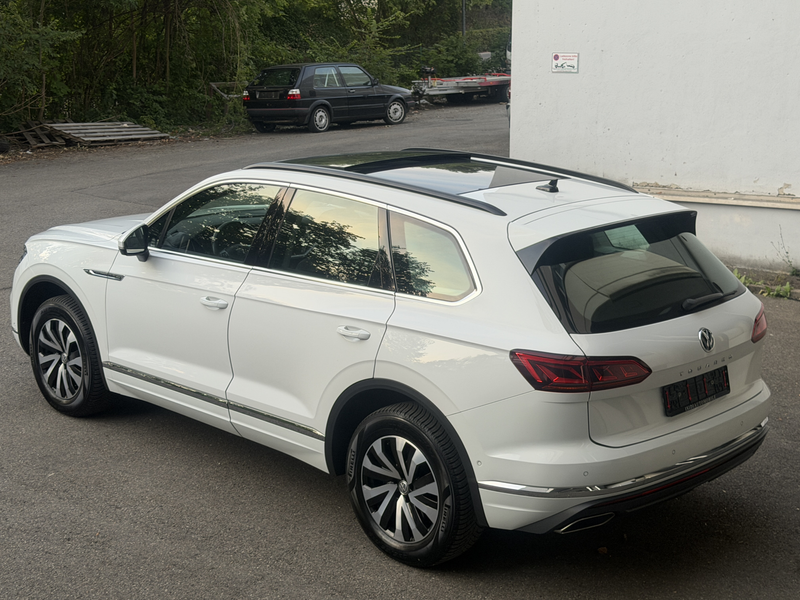 Volkswagen Touareg Elegance LED ACC Virtual Pano Belüftung — photo 4