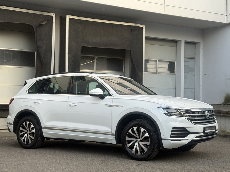 Volkswagen Touareg Elegance LED ACC Virtual Pano Belüftung — photo 8