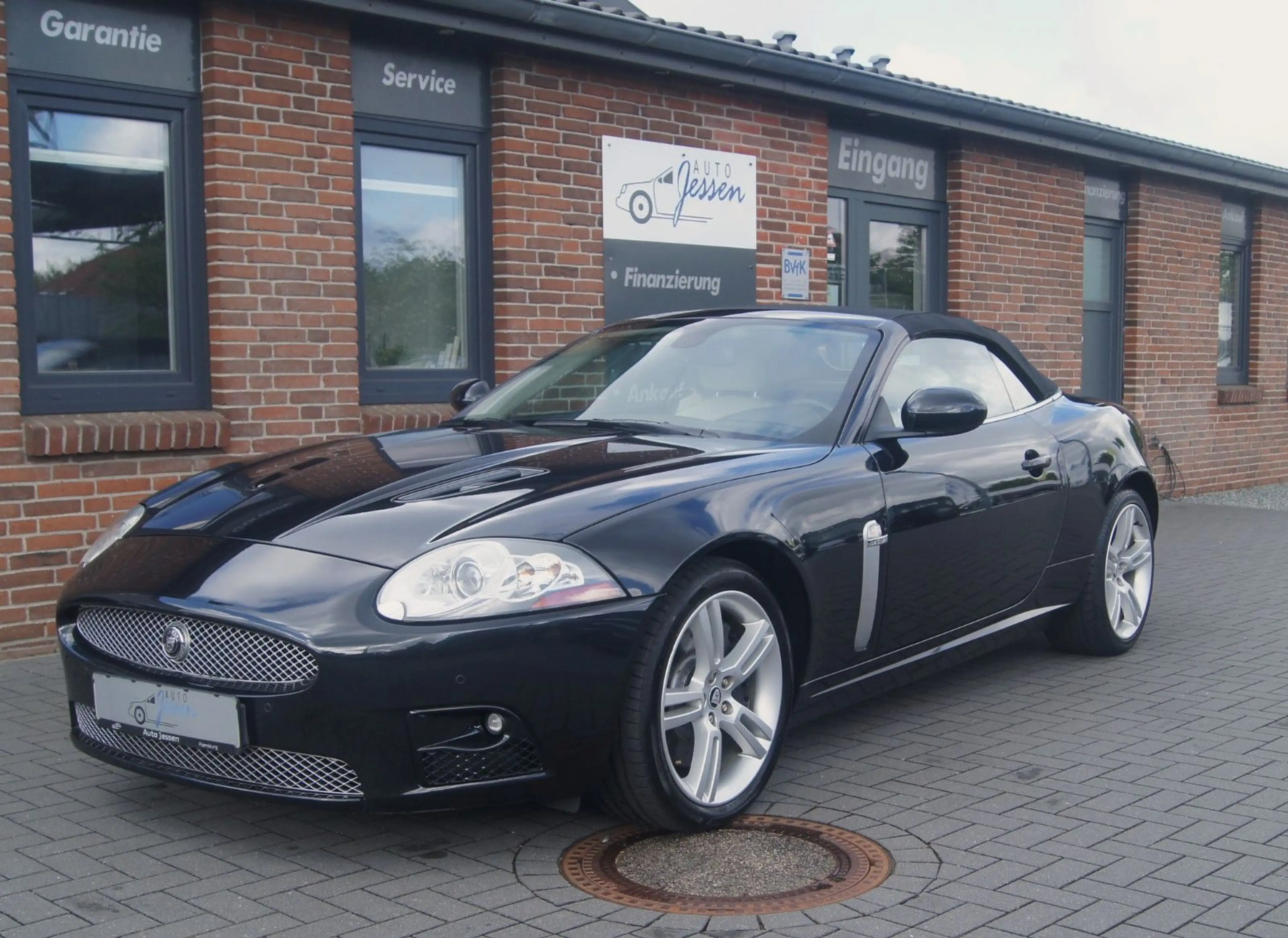 Jaguar XK R 4.2 V8 Cabrio Aut. Navi/Leder/Temp/Shz/PDC — photo 2