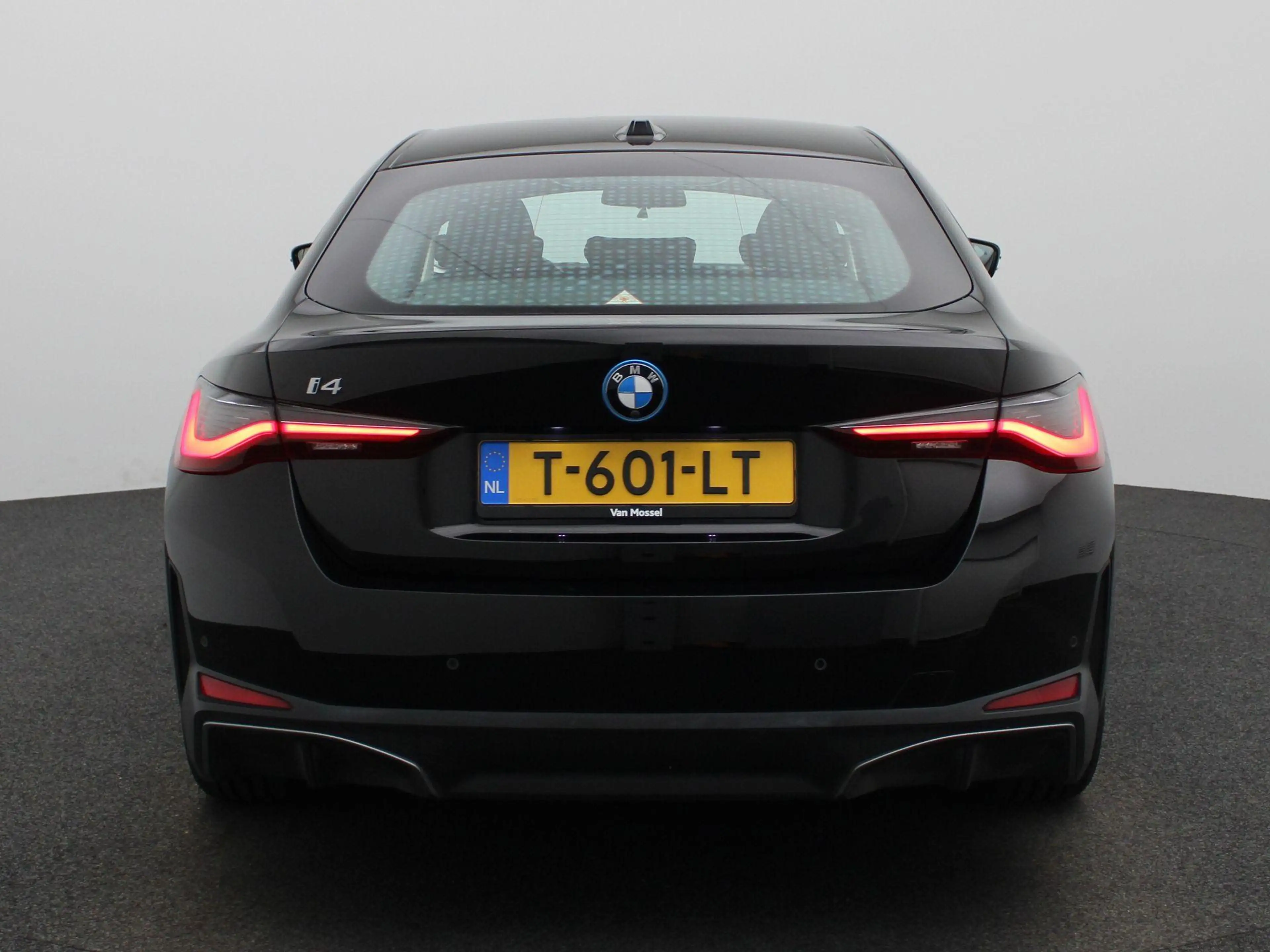 BMW i4 eDrive40 High Executive 84 kWh | WORDT VERWACHT | — photo 5