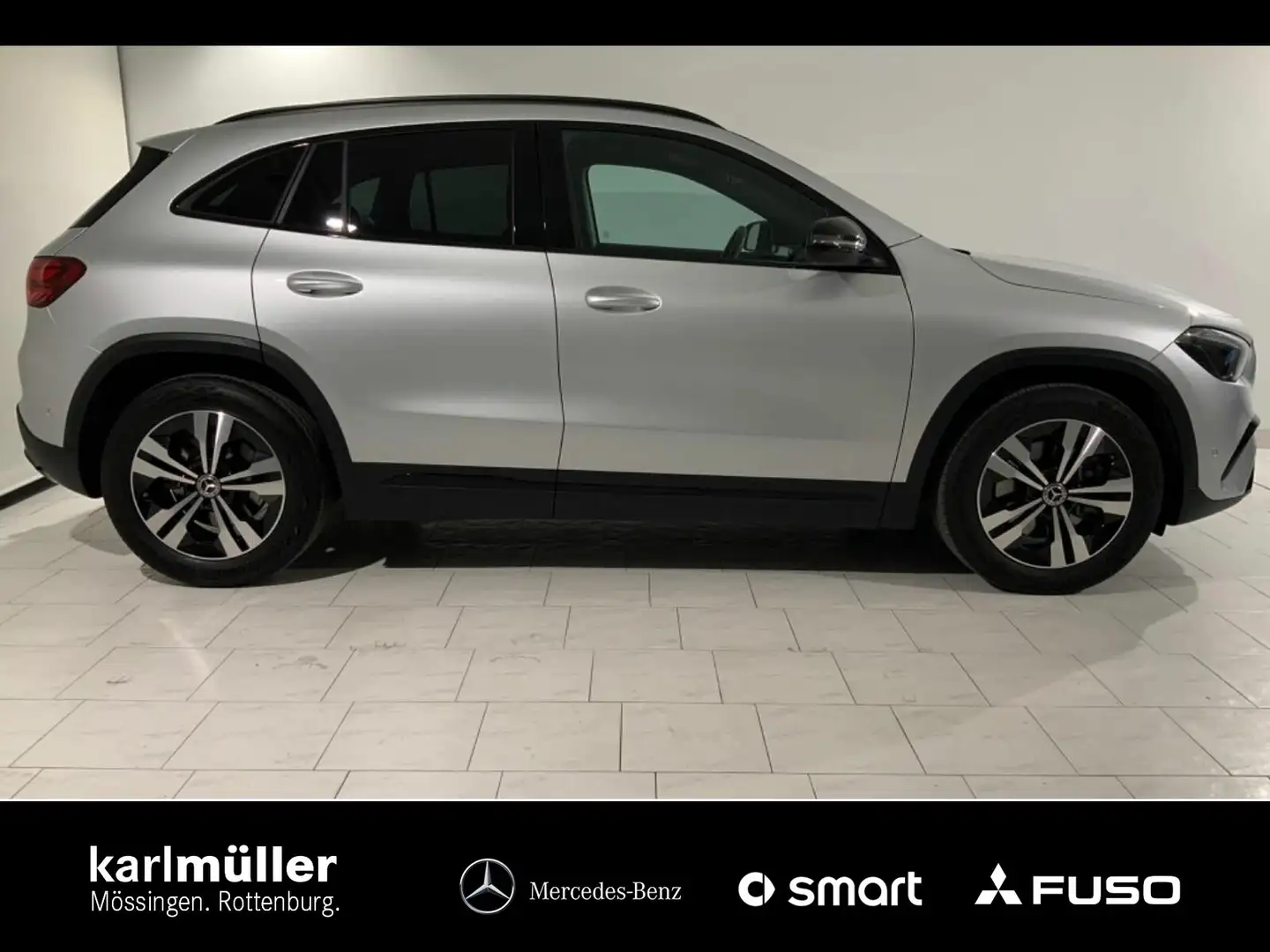 Mercedes-Benz GLA 220 GLA 220 4M NightP+Winter+RfK+el.Heckk+LED+Leder Grau - 2