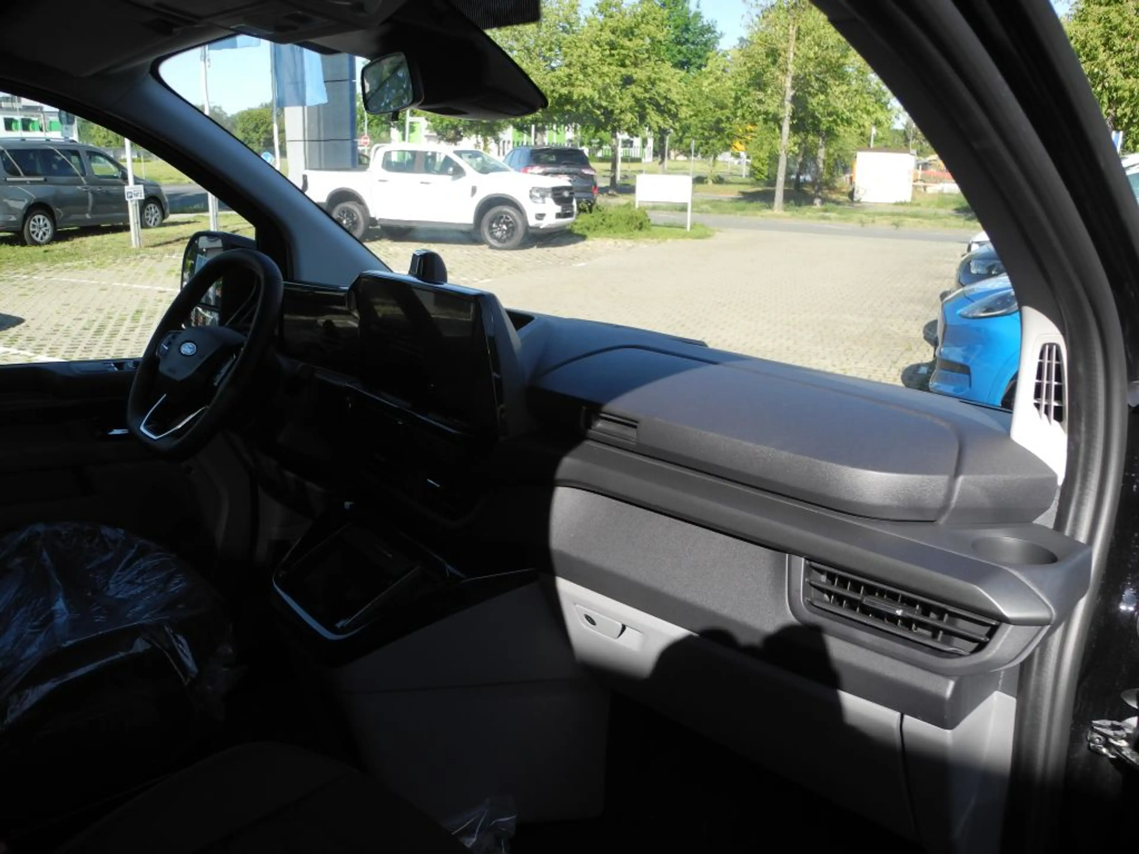 Ford Tourneo Custom L2 4x4 Autm. Titanium X - Panor., Matrix, Standh. — photo 6