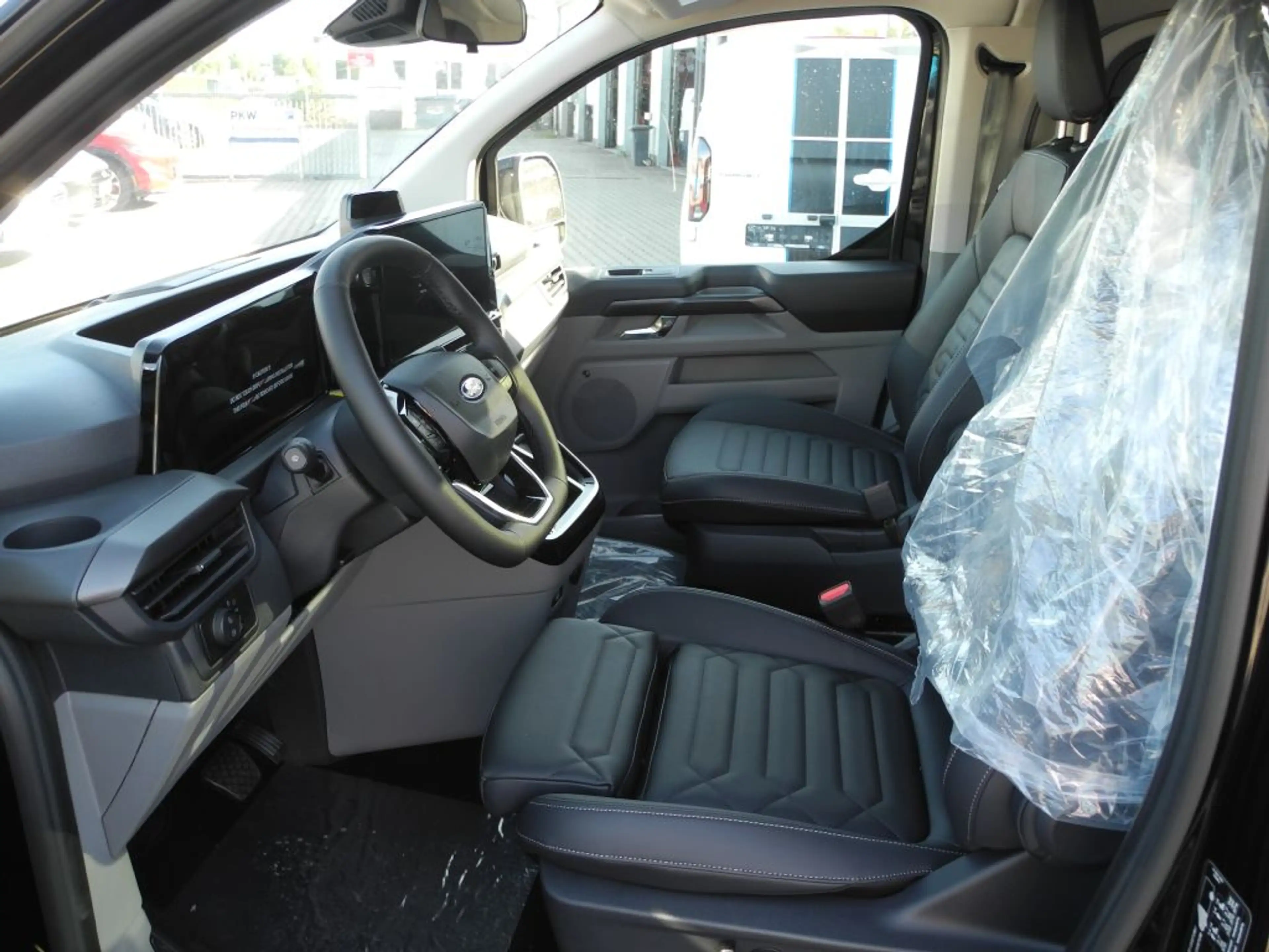 Ford Tourneo Custom L2 4x4 Autm. Titanium X - Panor., Matrix, Standh. — photo 11