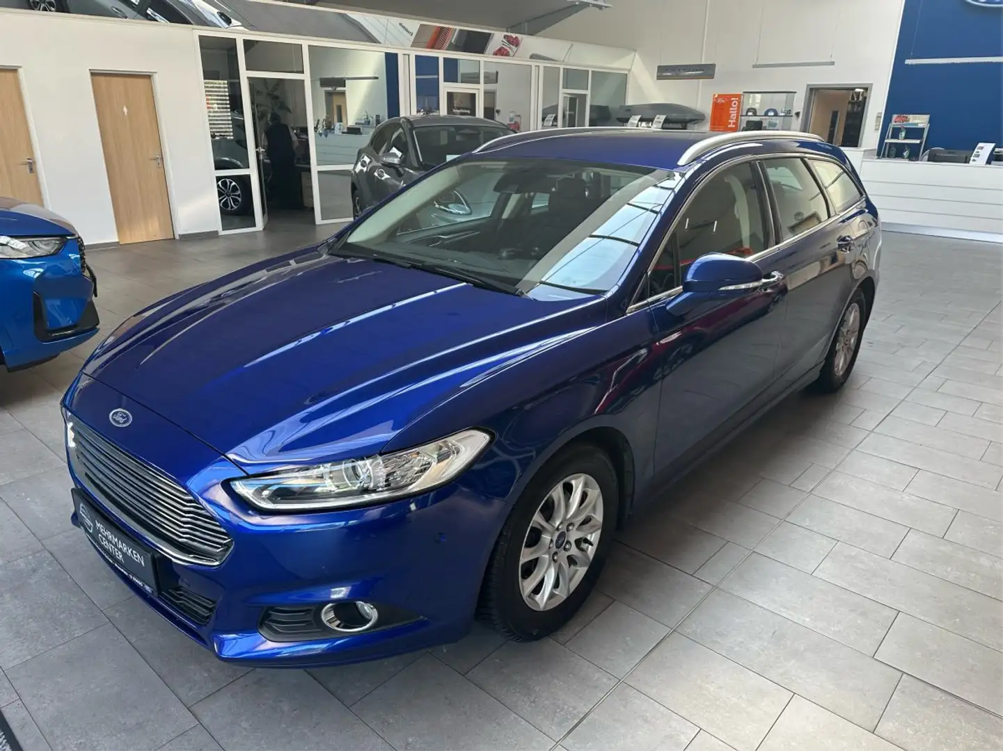 Ford Mondeo Turnier 1.5 EcoBoost Business Edition Bleu - 1