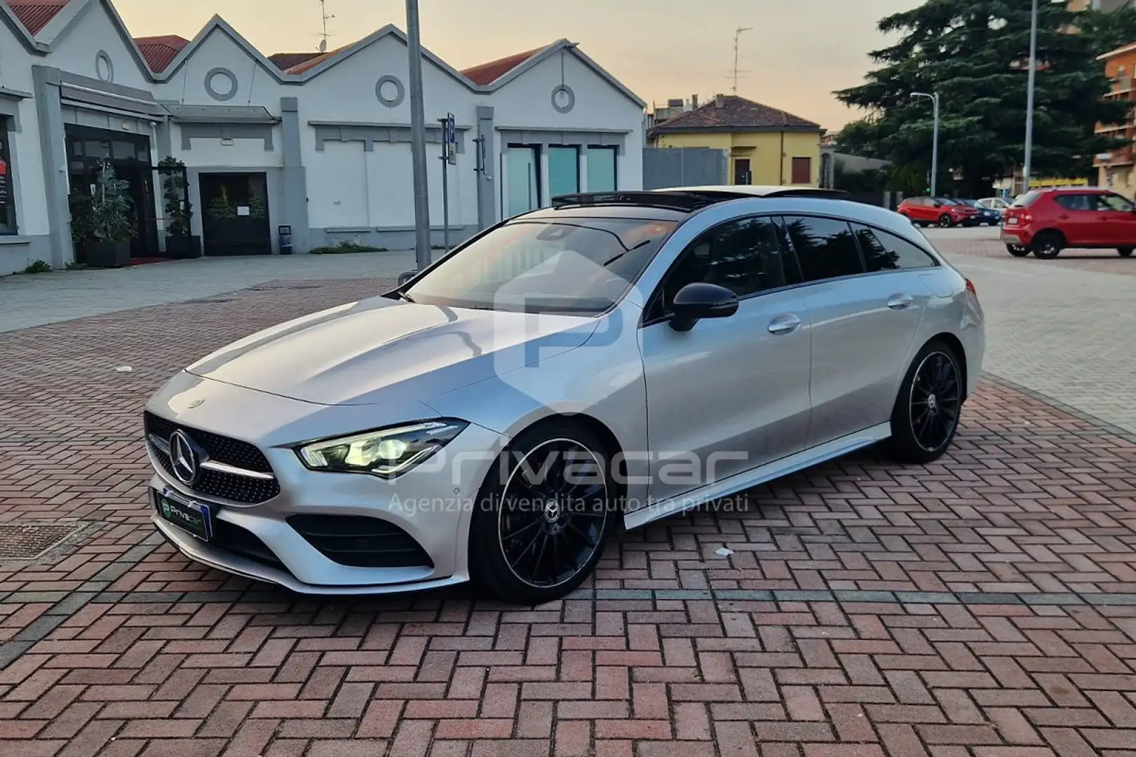 Mercedes-Benz CLA 200 CLA 200 d Automatic 4Matic Shooting Brake Premium Argento - 1