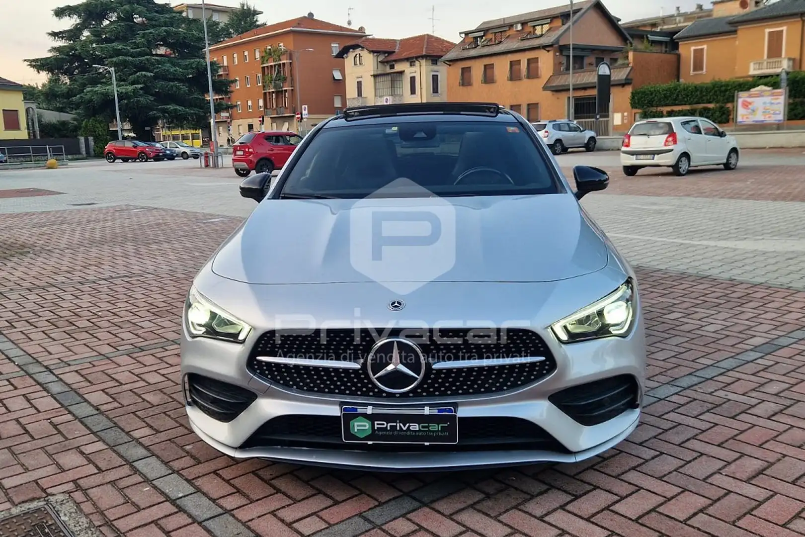 Mercedes-Benz CLA 200 CLA 200 d Automatic 4Matic Shooting Brake Premium Argento - 2