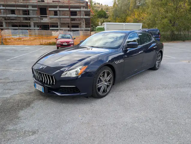 Maserati Quattroporte