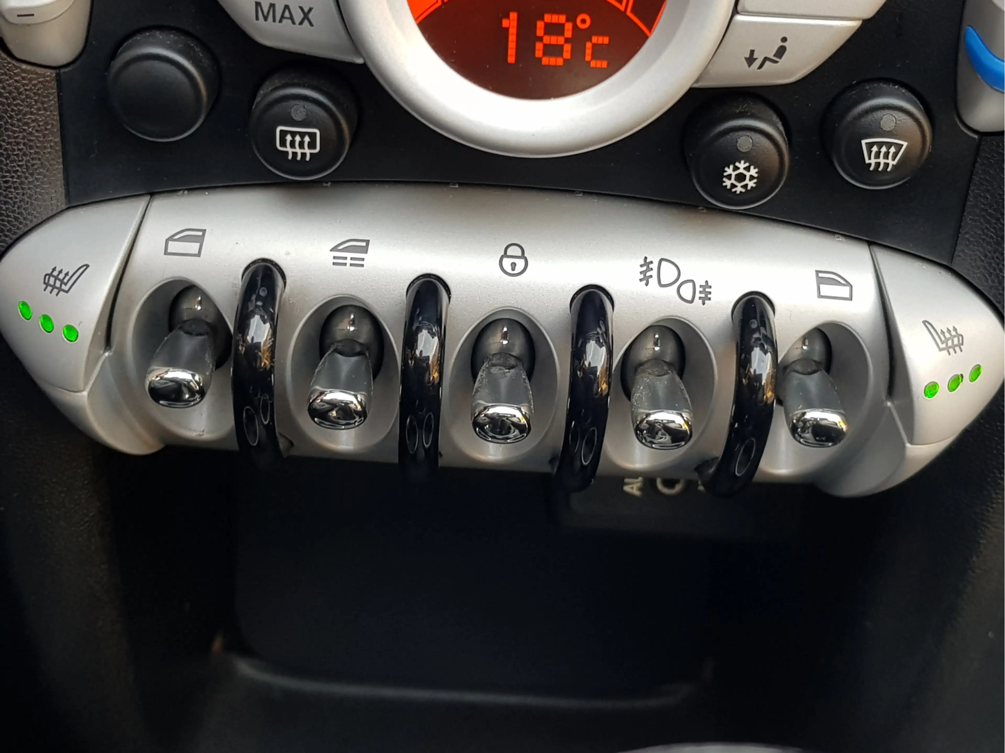 MINI Cooper Cabrio 154.758Km Leder Ecc Xenon Cruise — photo 21