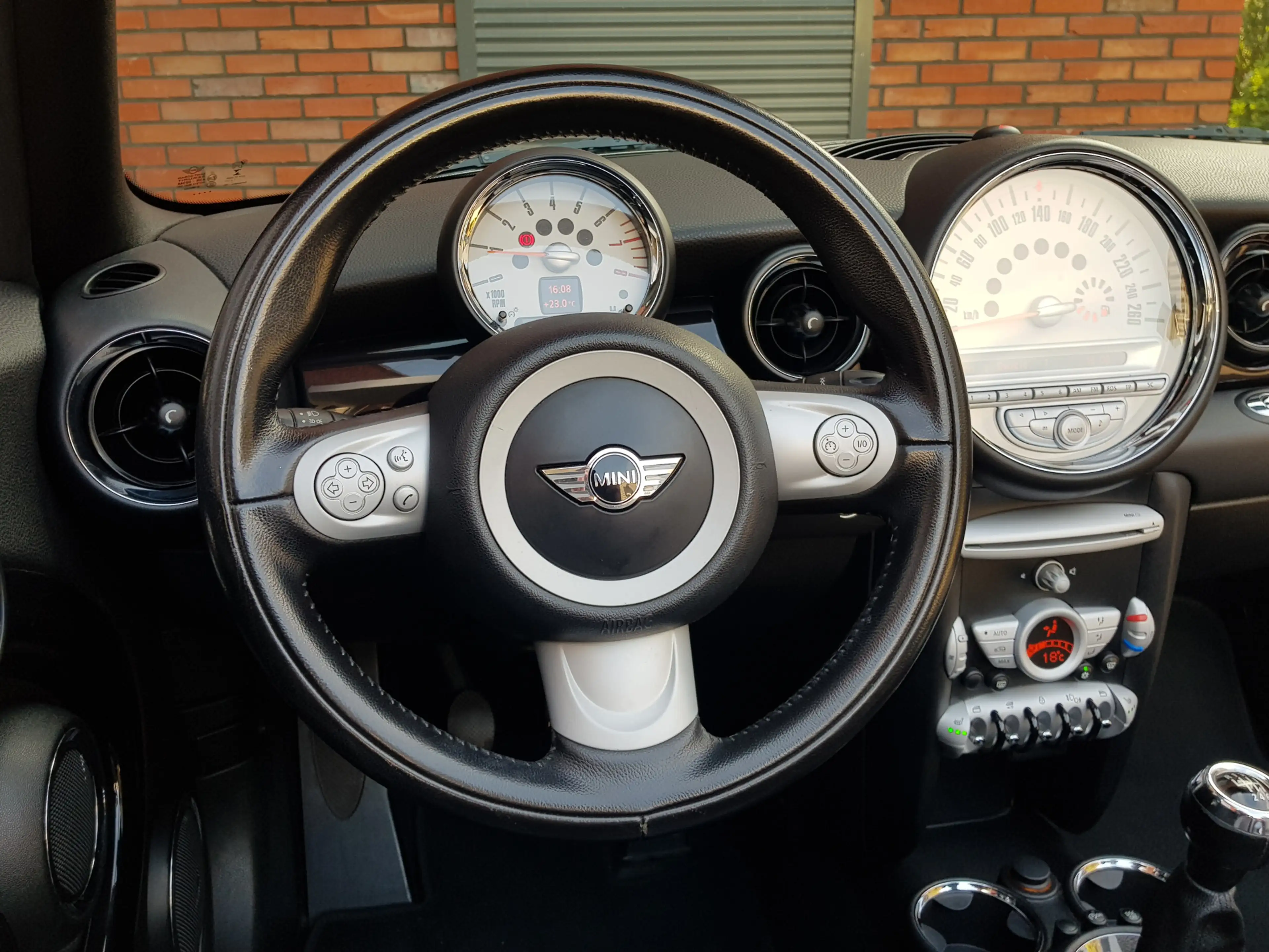 MINI Cooper Cabrio 154.758Km Leder Ecc Xenon Cruise — photo 15
