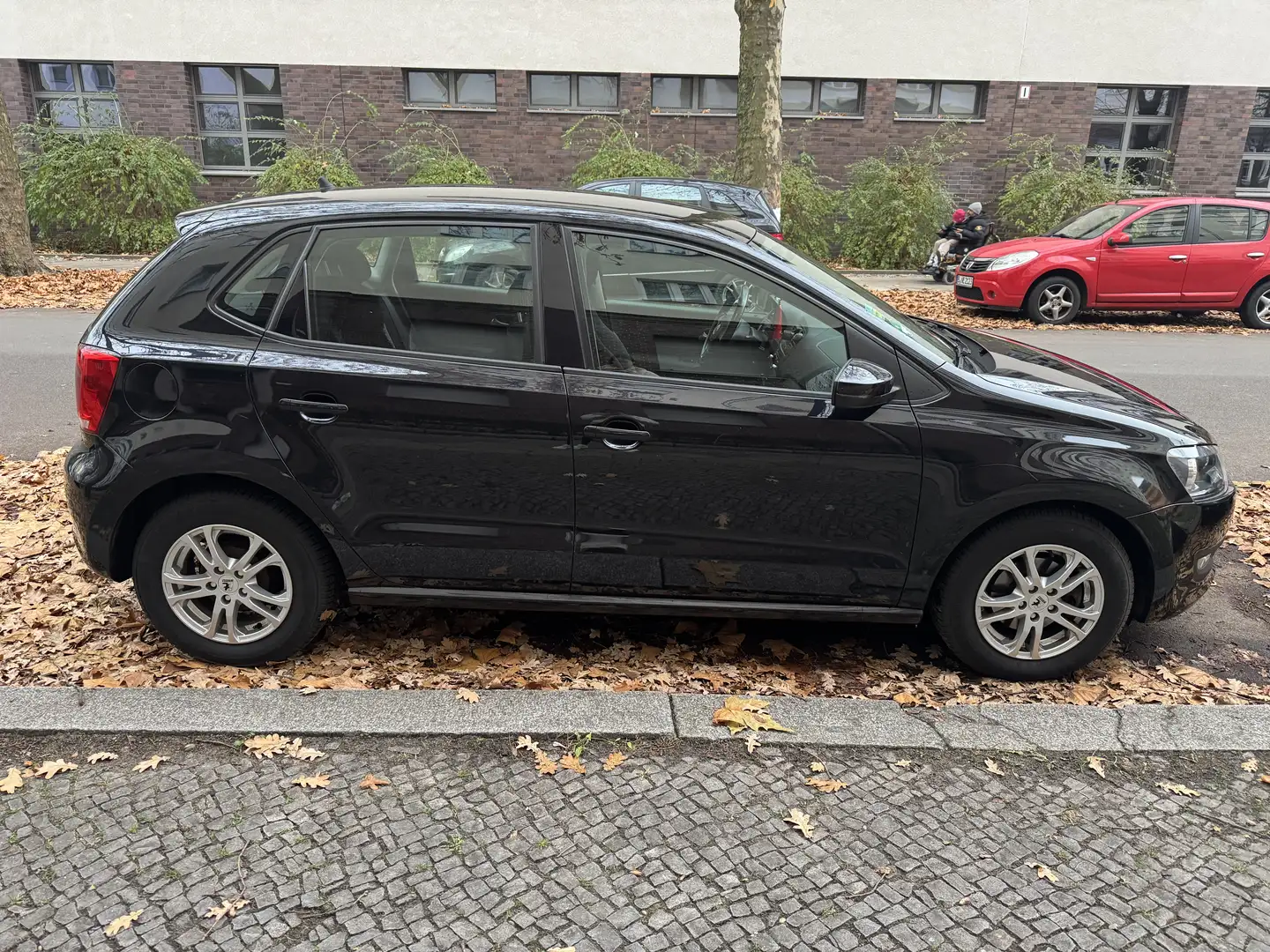 Volkswagen Polo Polo V  5-Türer 1.2 Trendline Schwarz - 2