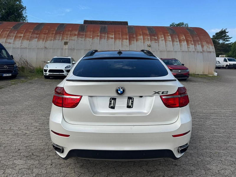 BMW X6 xDrive 40d — photo 10