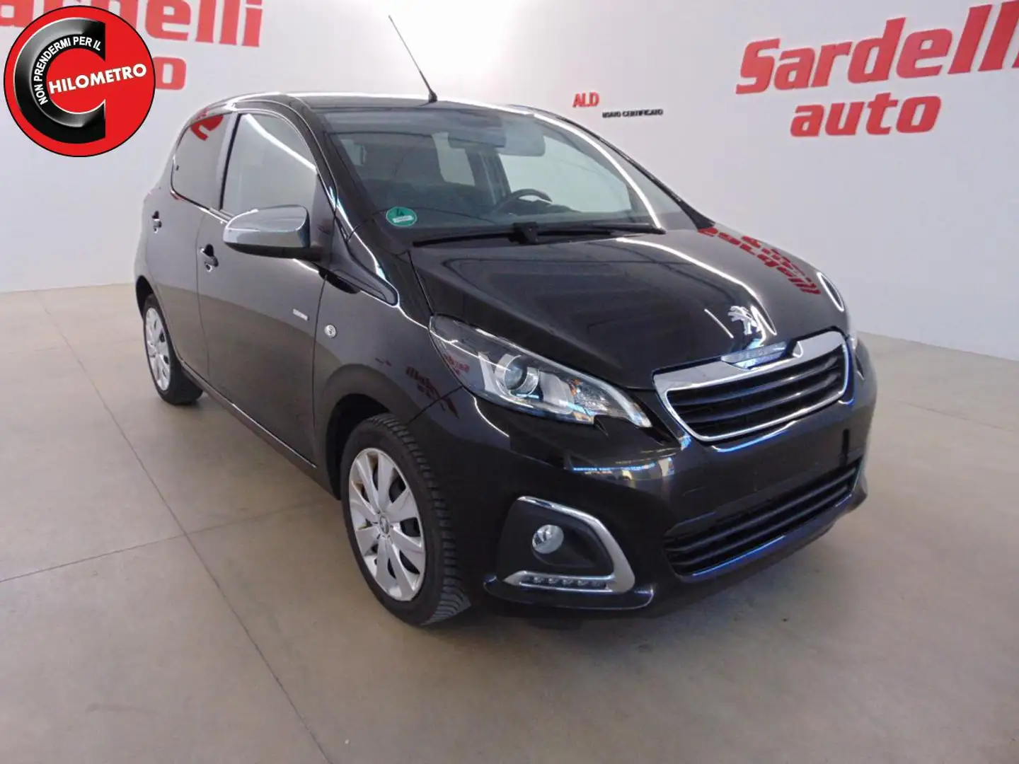 Peugeot 108 VTi 72 S&S 5 porte Style Nero - 2