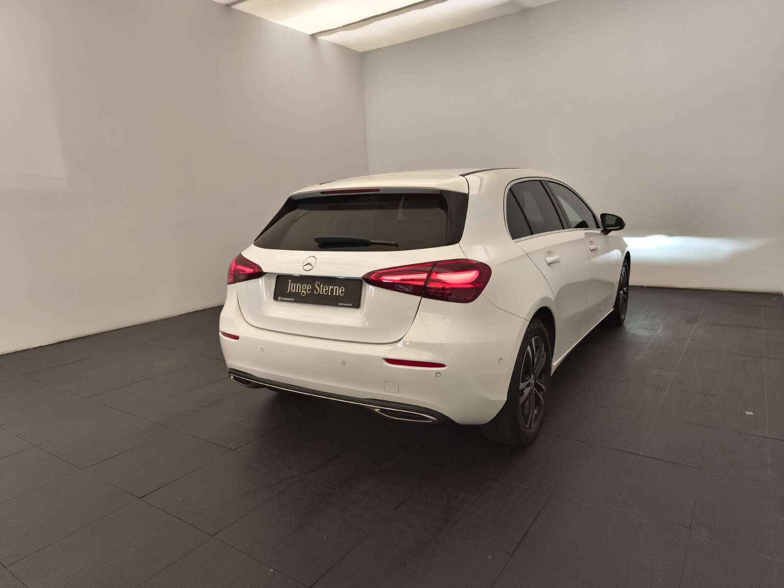 Mercedes-Benz A 180