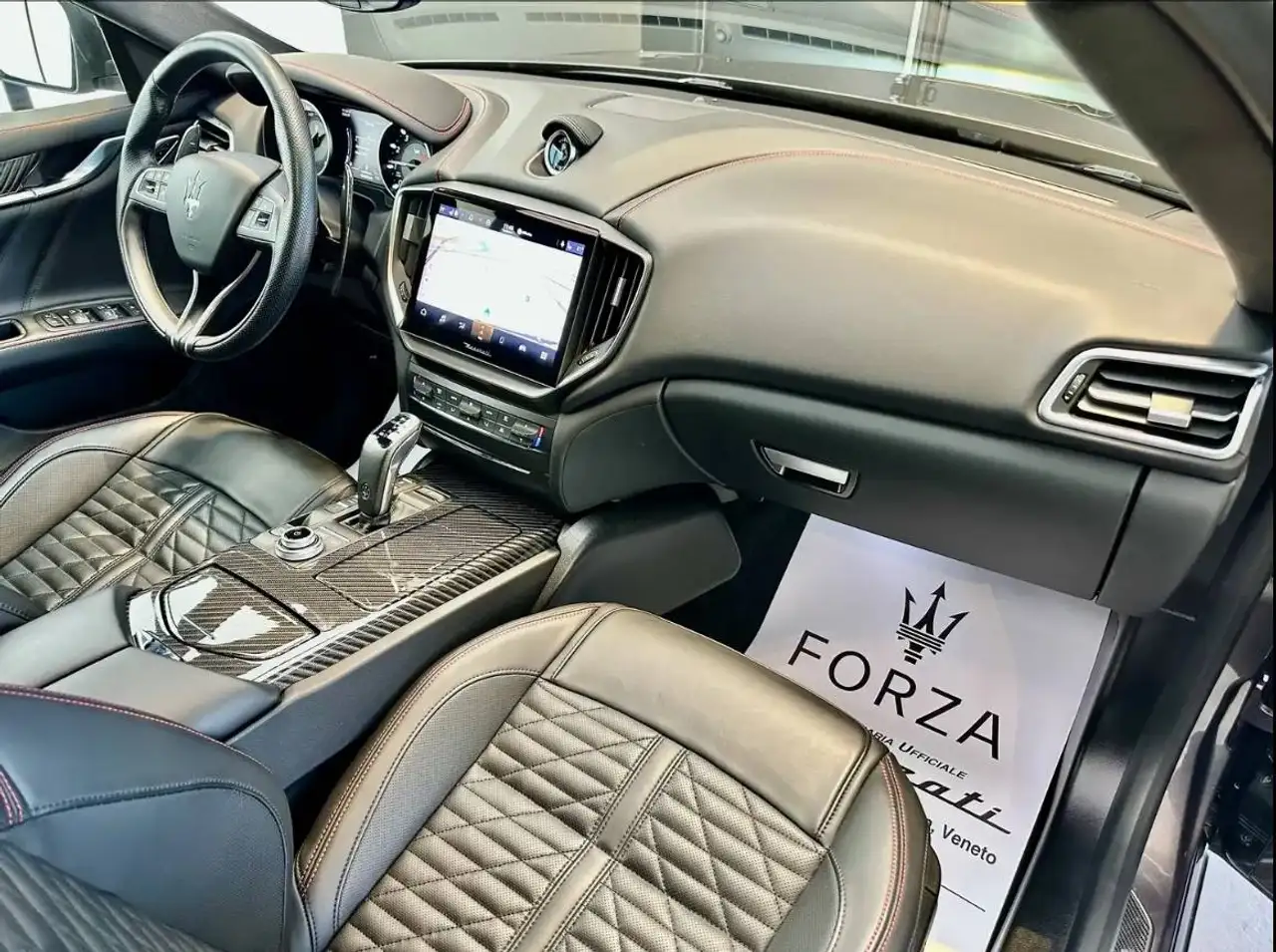 Maserati Ghibli 2021 — фото 14