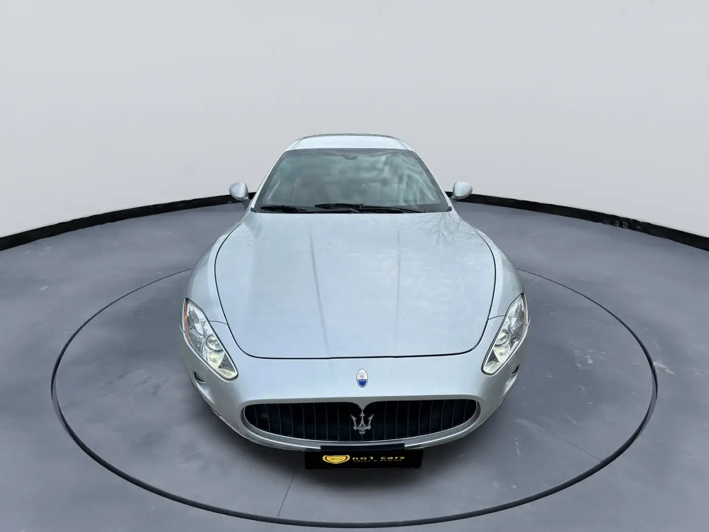 Maserati GranTurismo Gran Turismo Срібний - 2