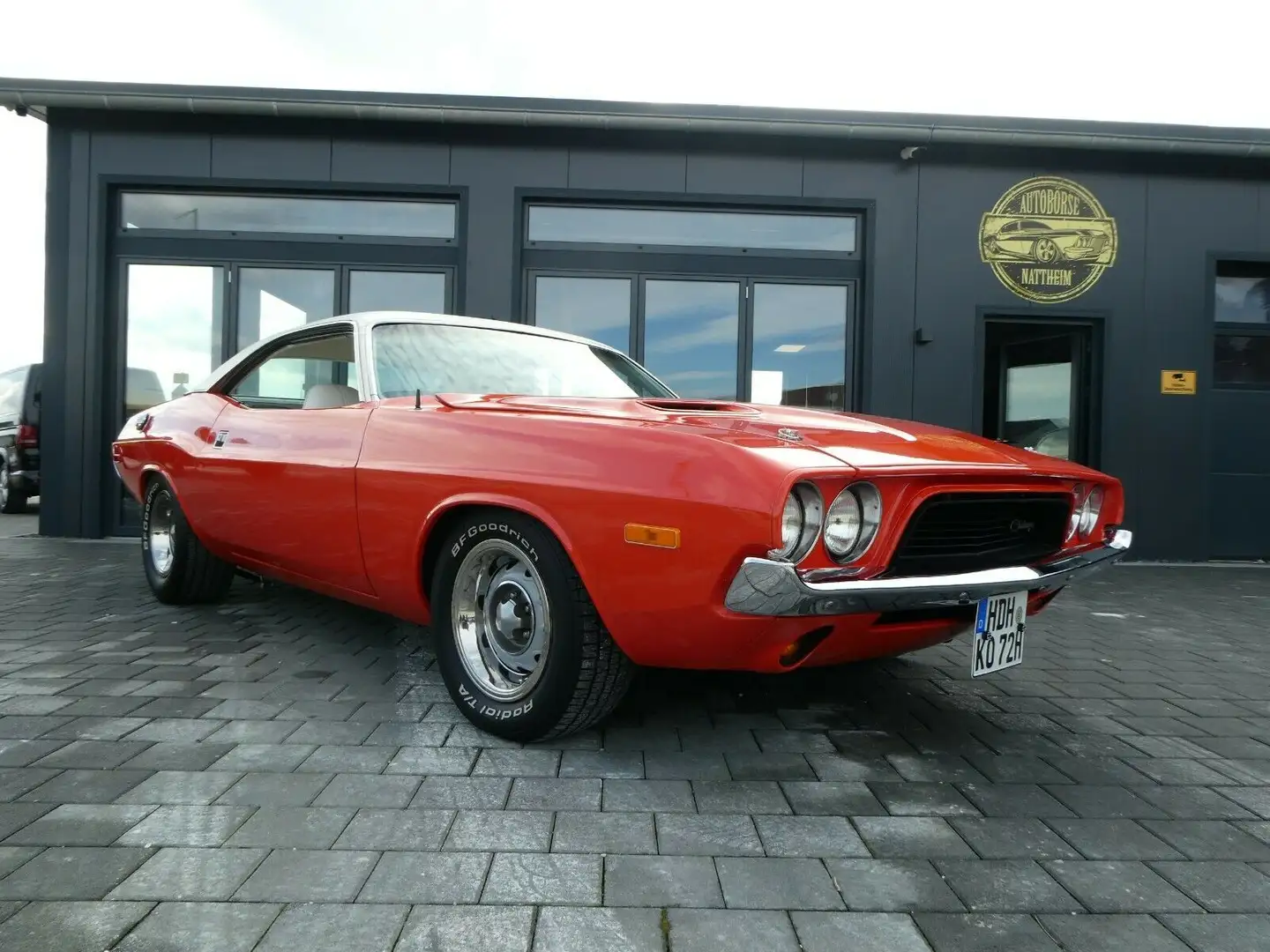 Dodge Challenger *383*Muscle Car* - 1