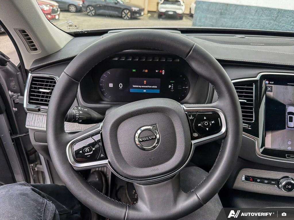 2025 Volvo XC90 T8 AWD Ultra Bright Theme 7-Seater thumb 13