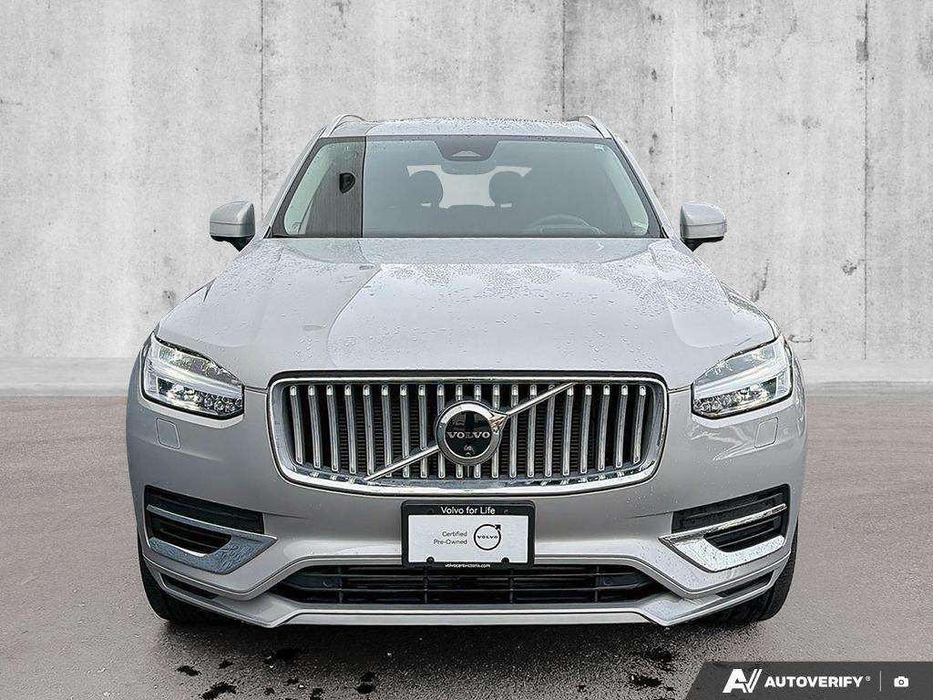 2025 Volvo XC90 T8 AWD Ultra Bright Theme 7-Seater alt 2