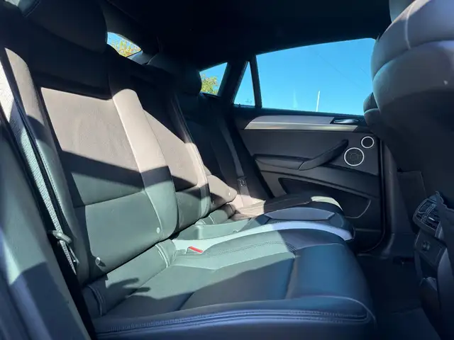 BMW X6 M view 11