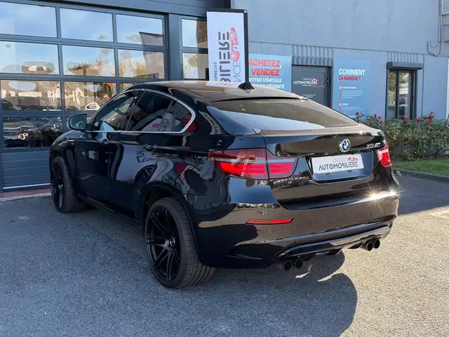 BMW X6 M view 4