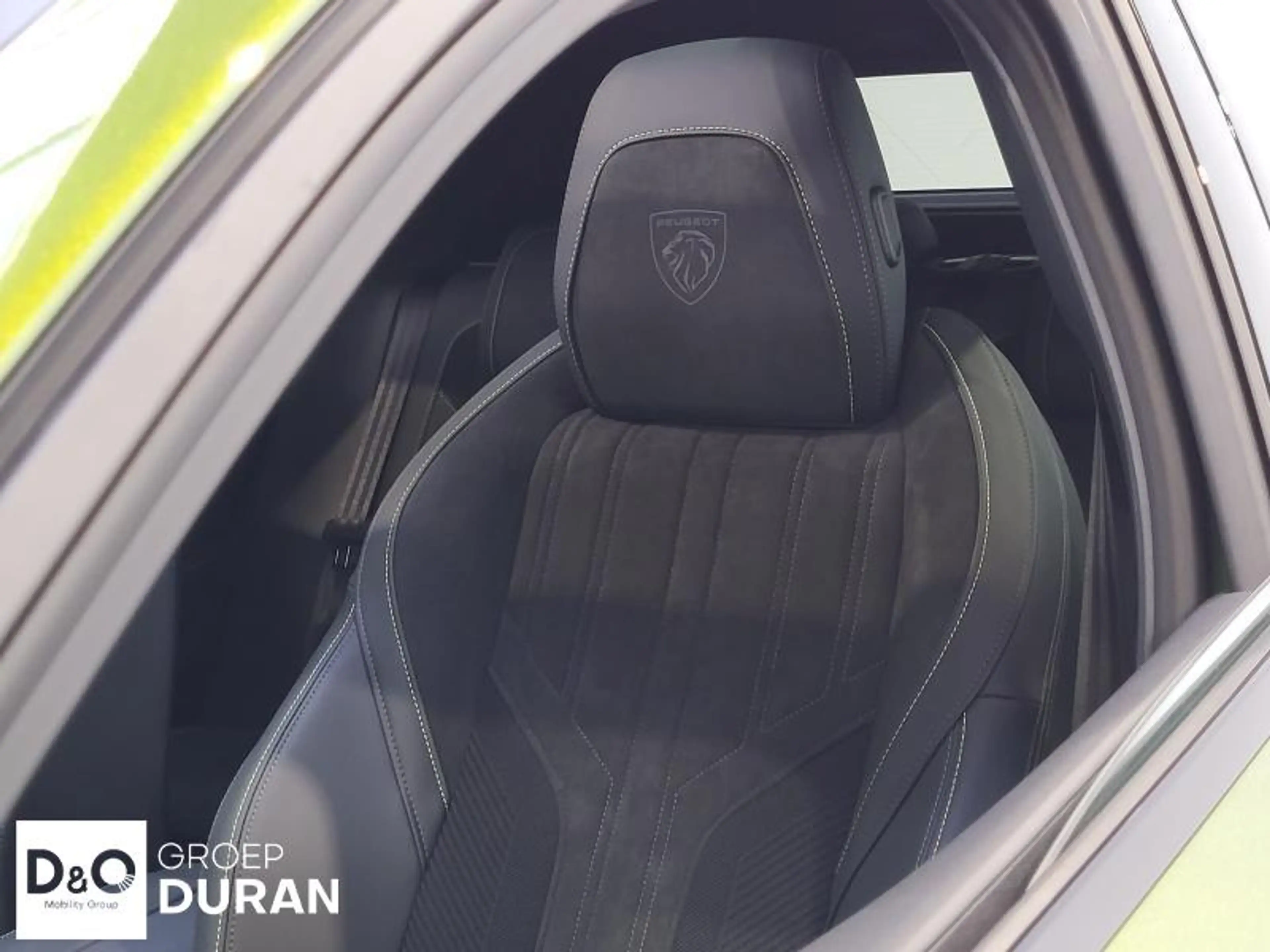 Peugeot 408 GT Exclusive Hybrid 145 pk e-DCS6 — photo 11