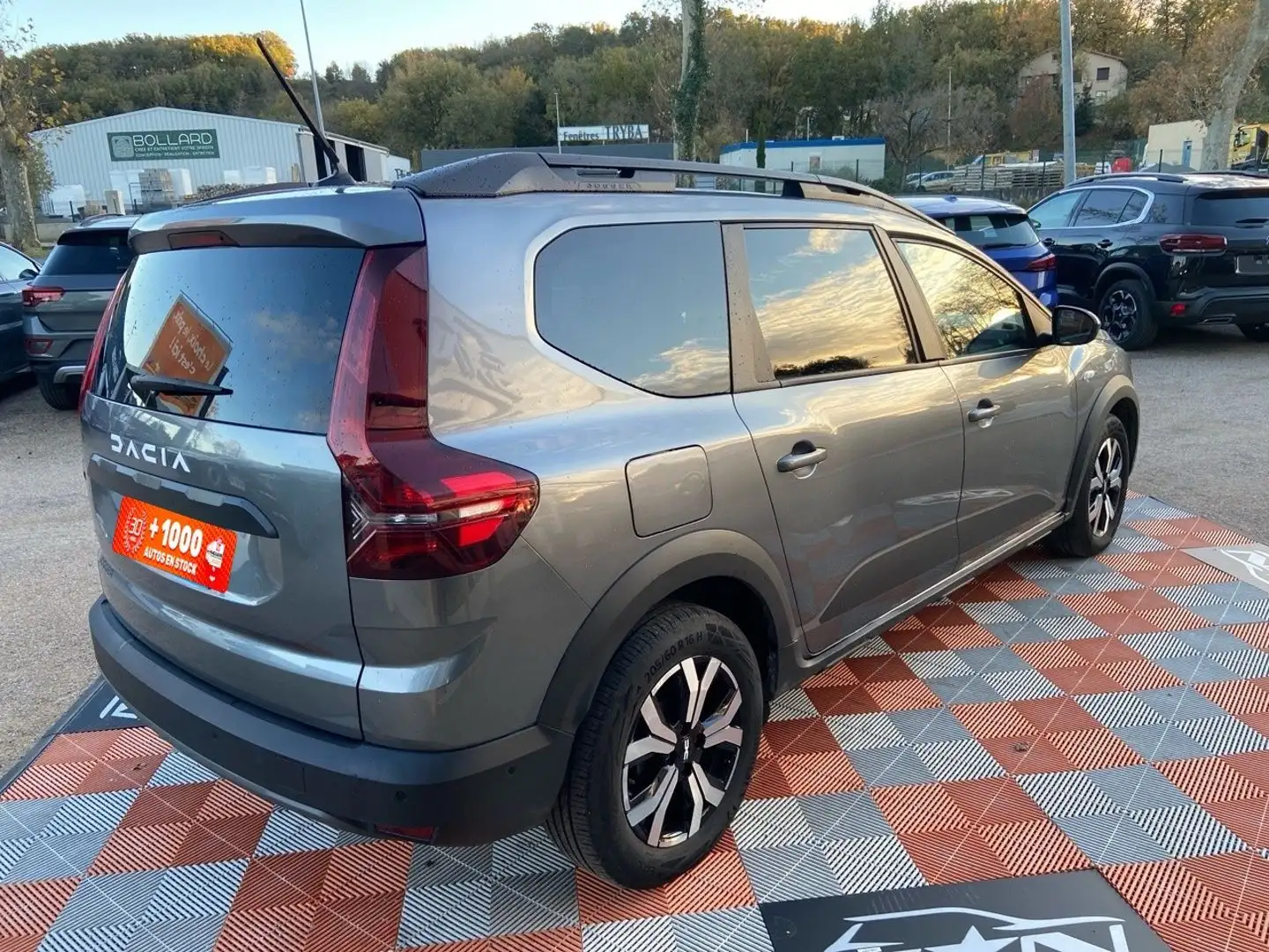Dacia Jogger 1.0 TCe 110 BV6 EXPRESSION 7PL Gris - 2