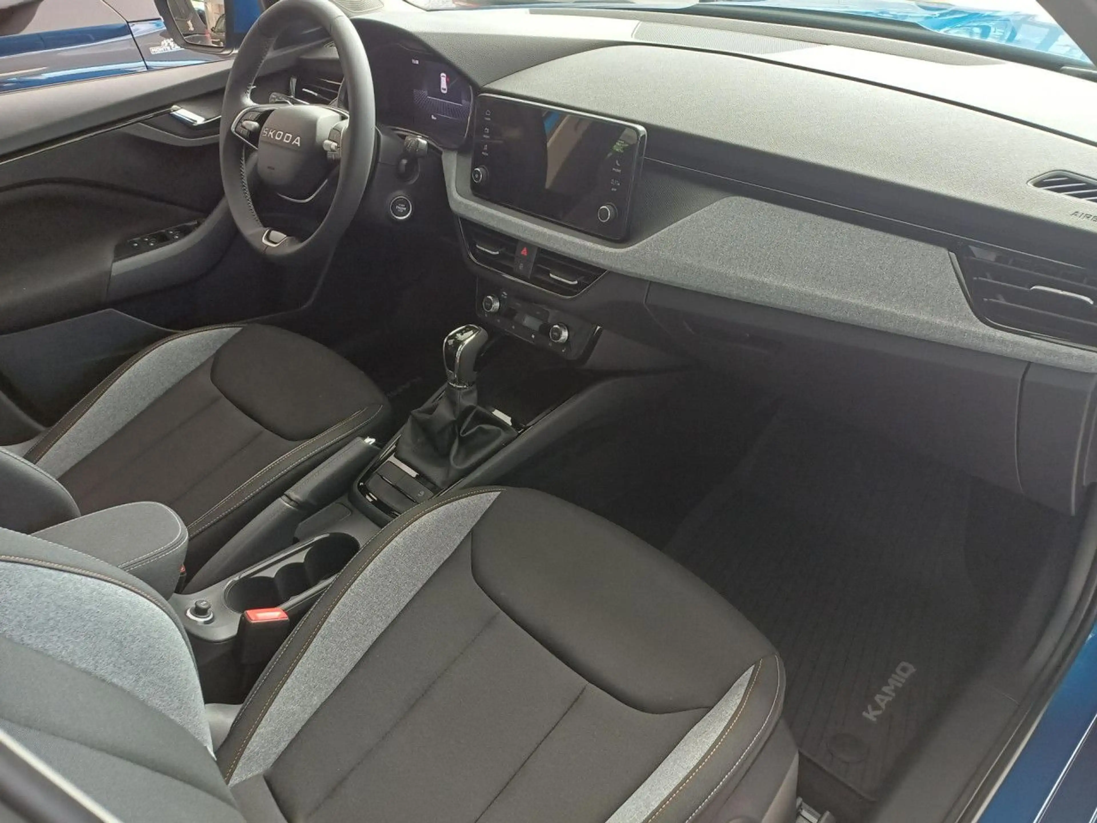 Skoda Kamiq Selection Klima Sitzhzg AHK Bluetooth LED — photo 12