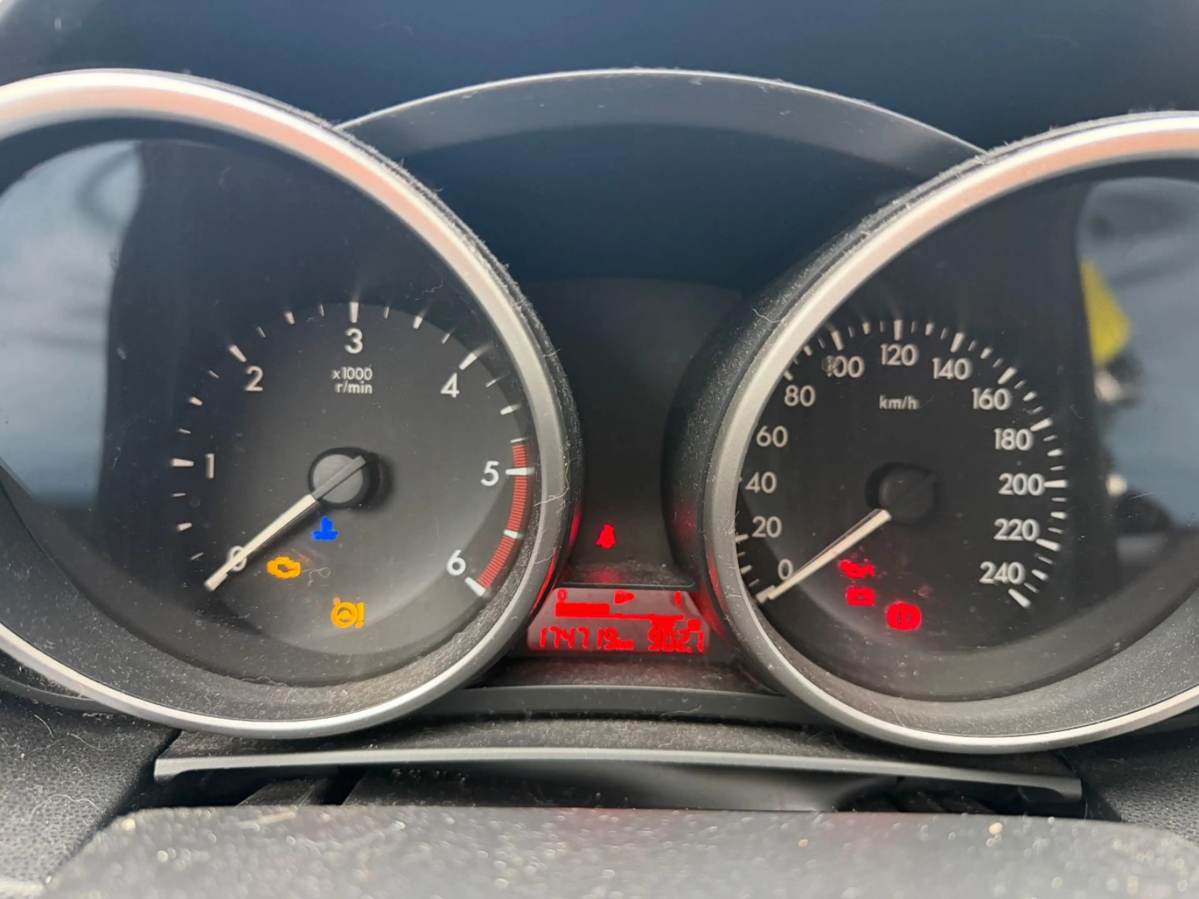 Mazda 5 Center-Line 7/SITZER+AHK+2.HAND — photo 15