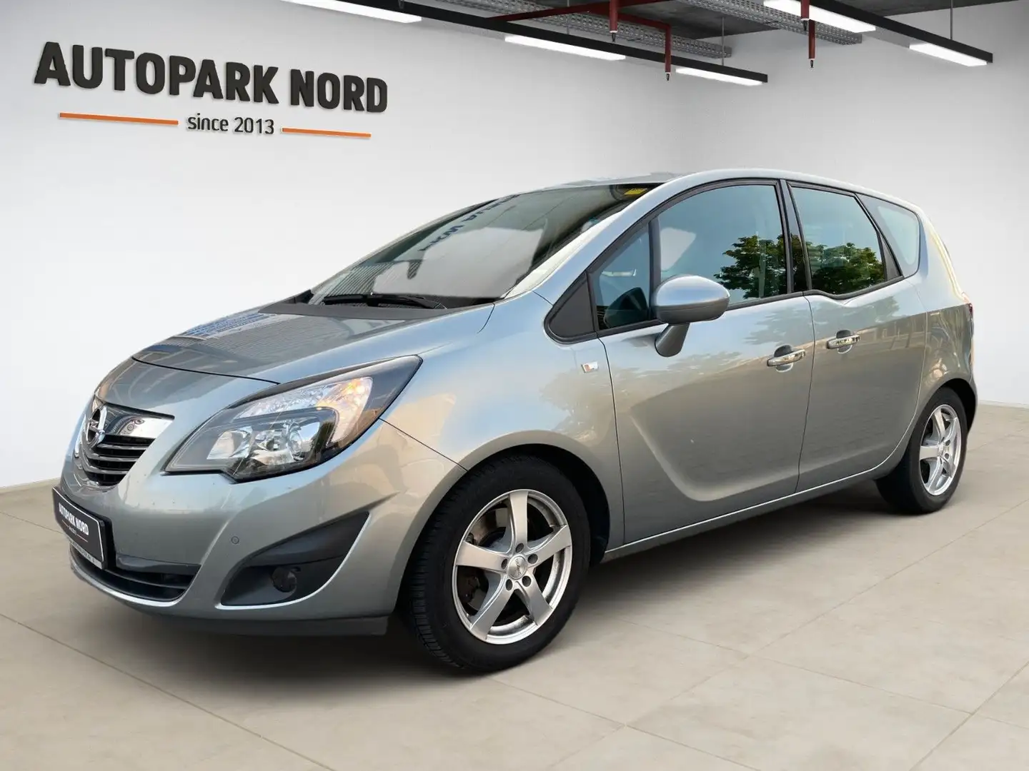 Opel Meriva B Innovation/1.Hand/AHK/SHZ/TEMP/PDC/ALU Grijs - 1