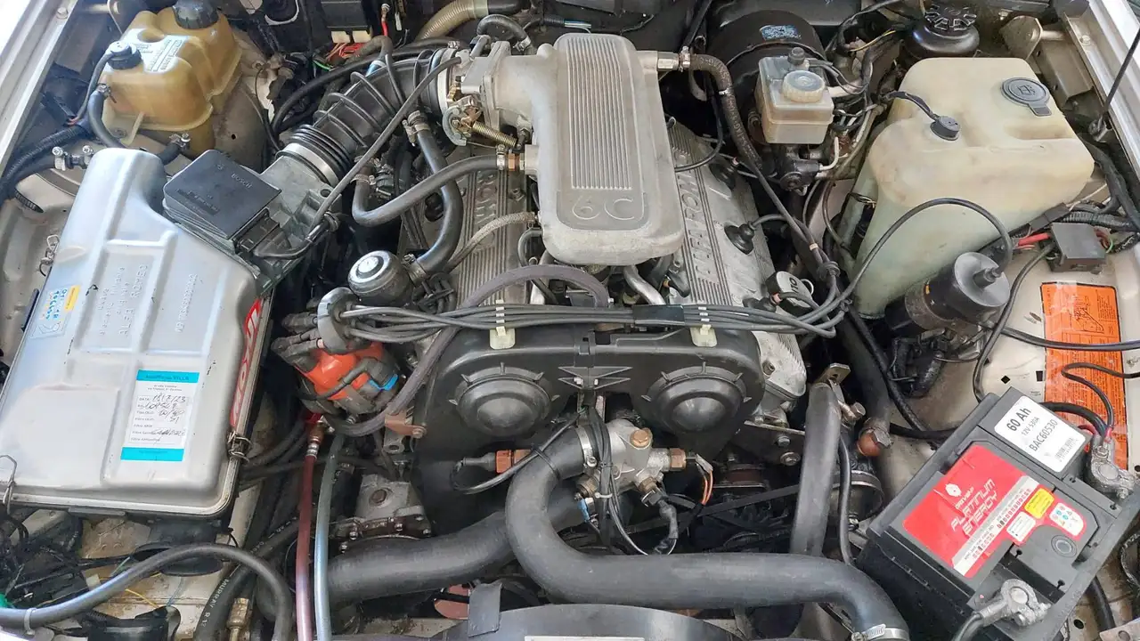 Alfa Romeo 75 Milano 2.5 V6 Quadrifoglio Oro, foto 6