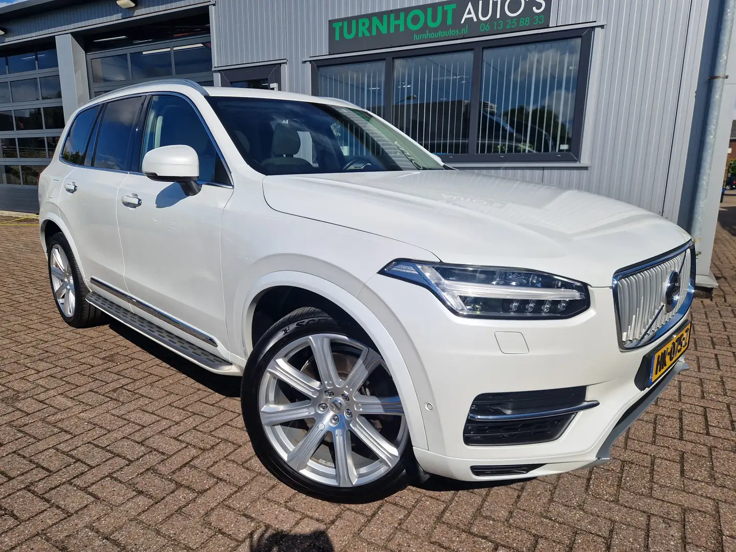 Volvo XC90 2.0 T8 Twin Engine AWD Inscription Luchtvering | L Wit - 1