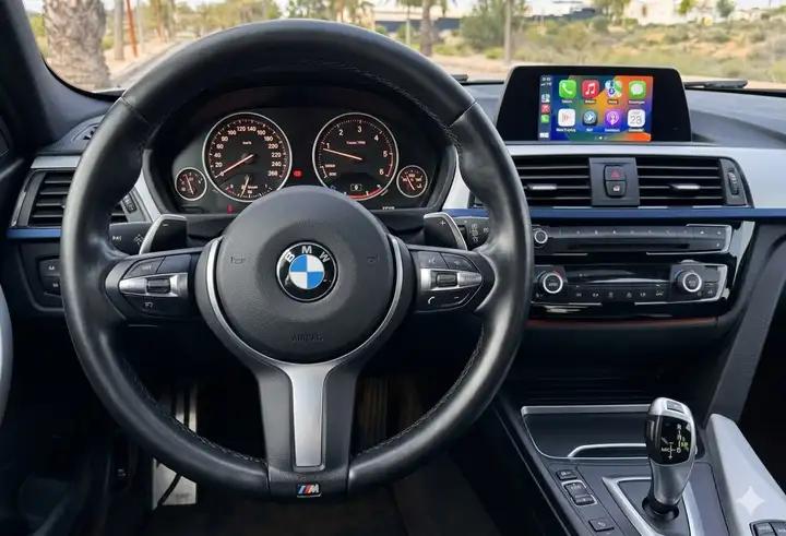BMW Serie 1 2018, foto 12