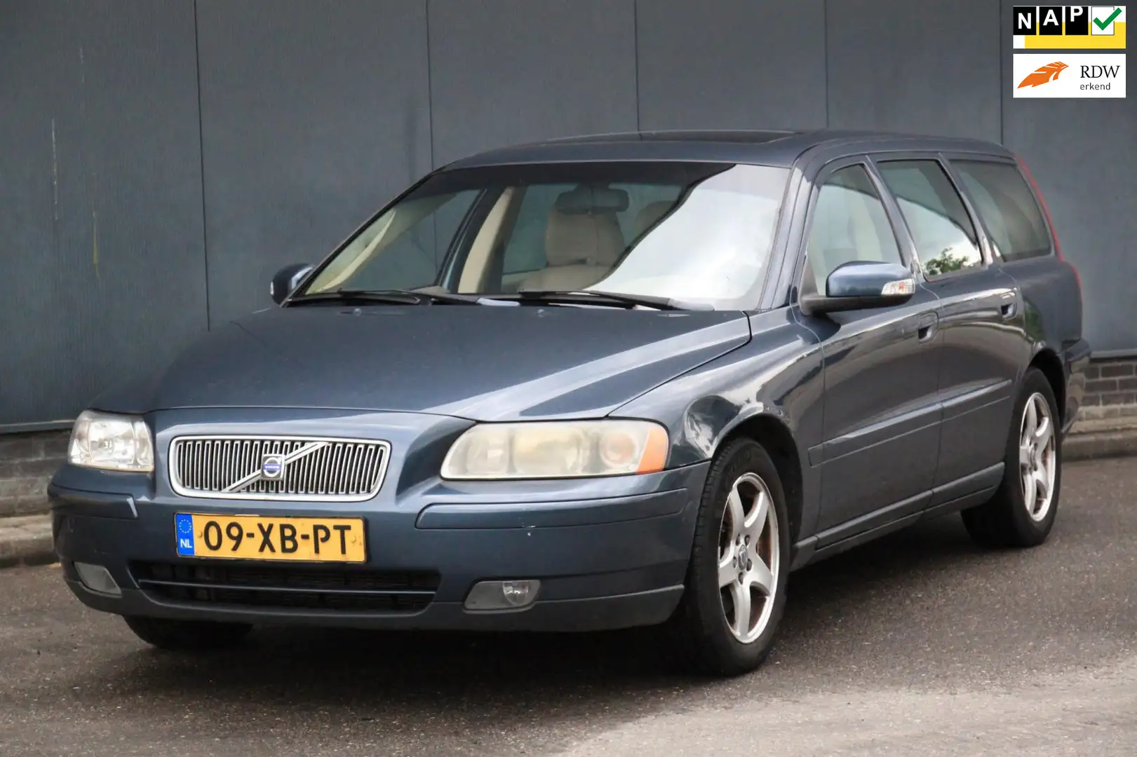 Volvo V70 2.0T Edition Elek-Dak/Half-Leer/Trekhaak/Winterset Azul - 1