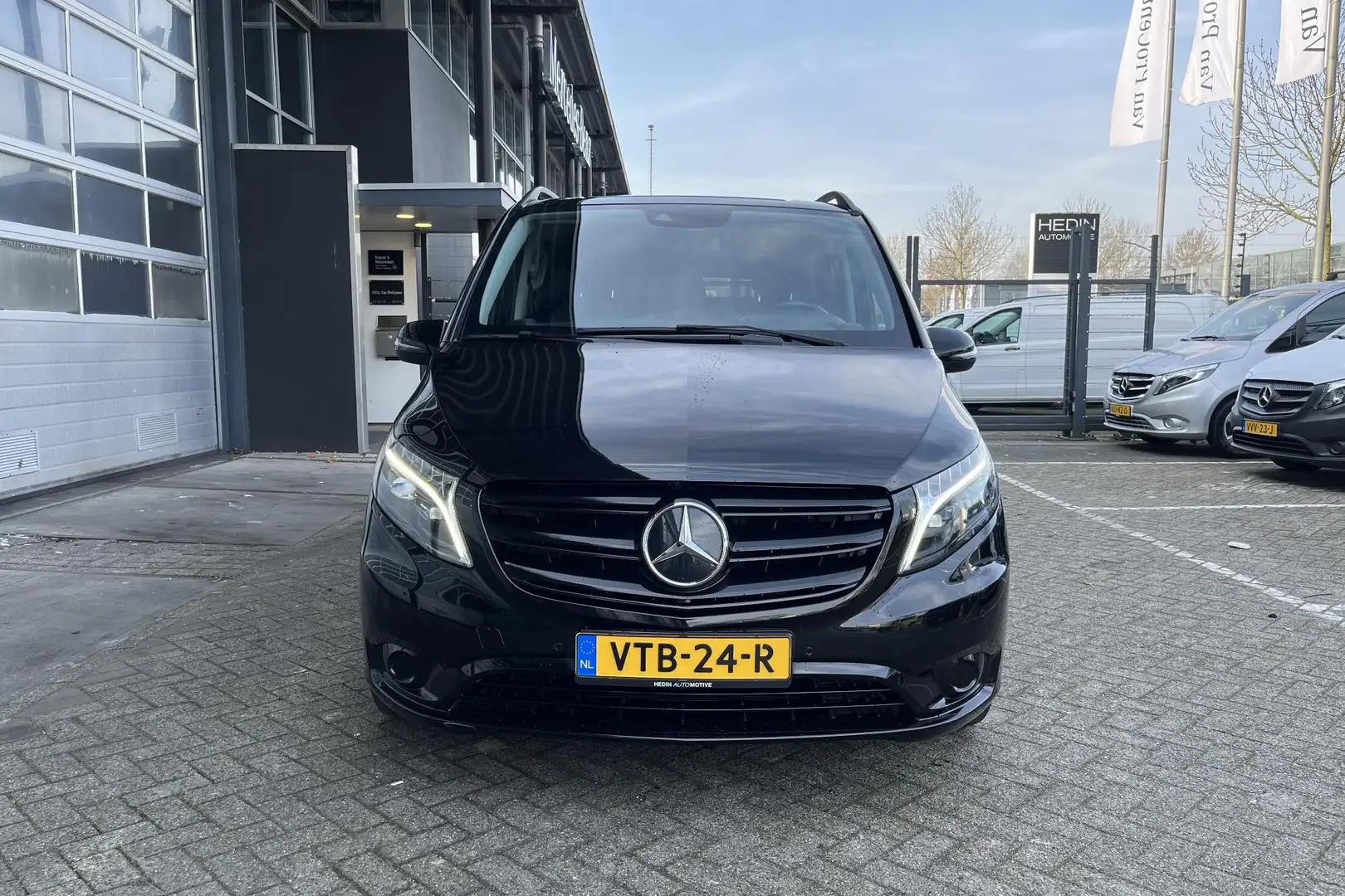 Mercedes-Benz Vito 119 L2 Automaat Dubbel Cabine | Trekhaak | Stoelve Negro - 2